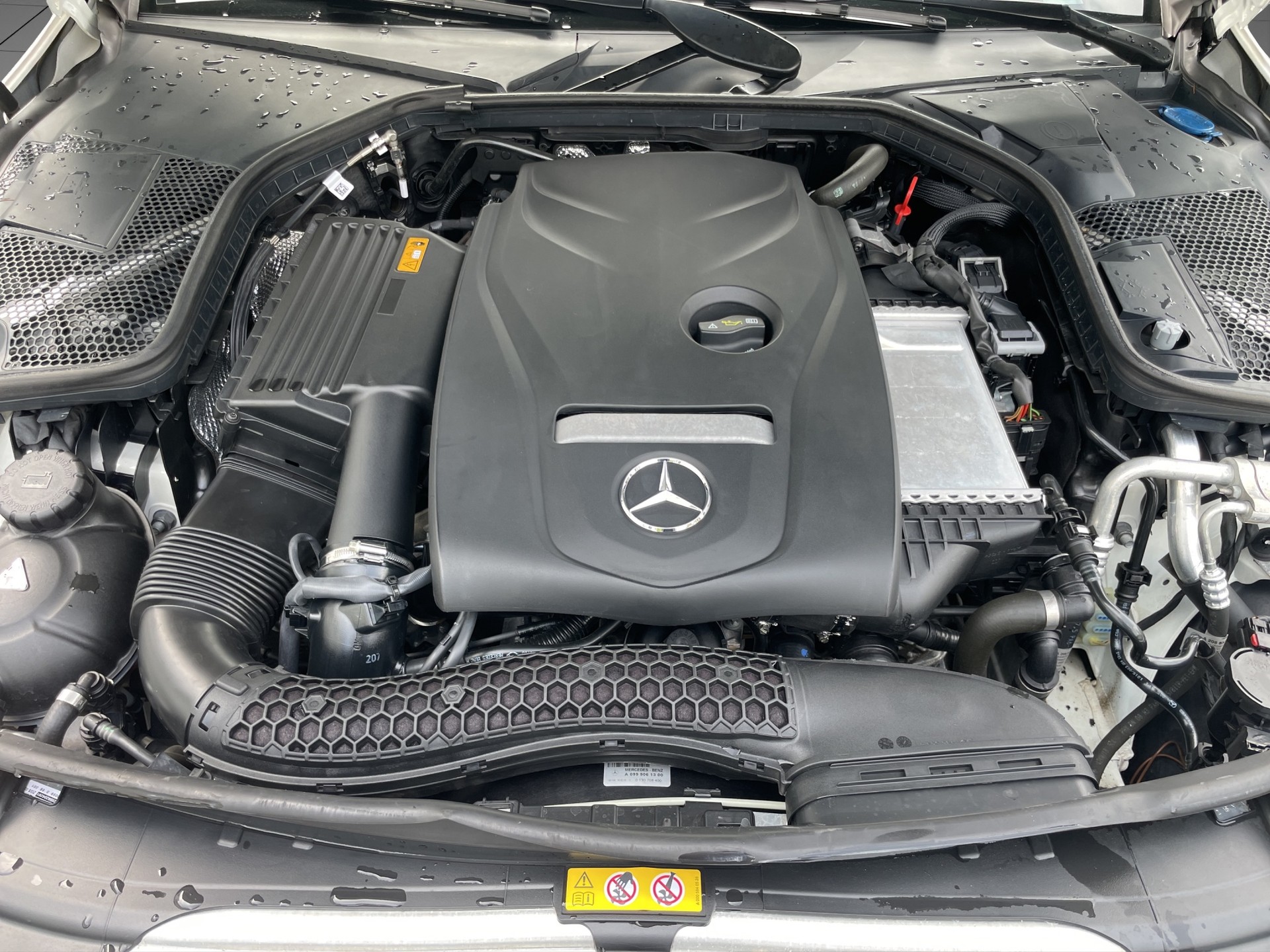 MERCEDES-BENZ C 180 Avantgarde 9G-Tronic-image-14
