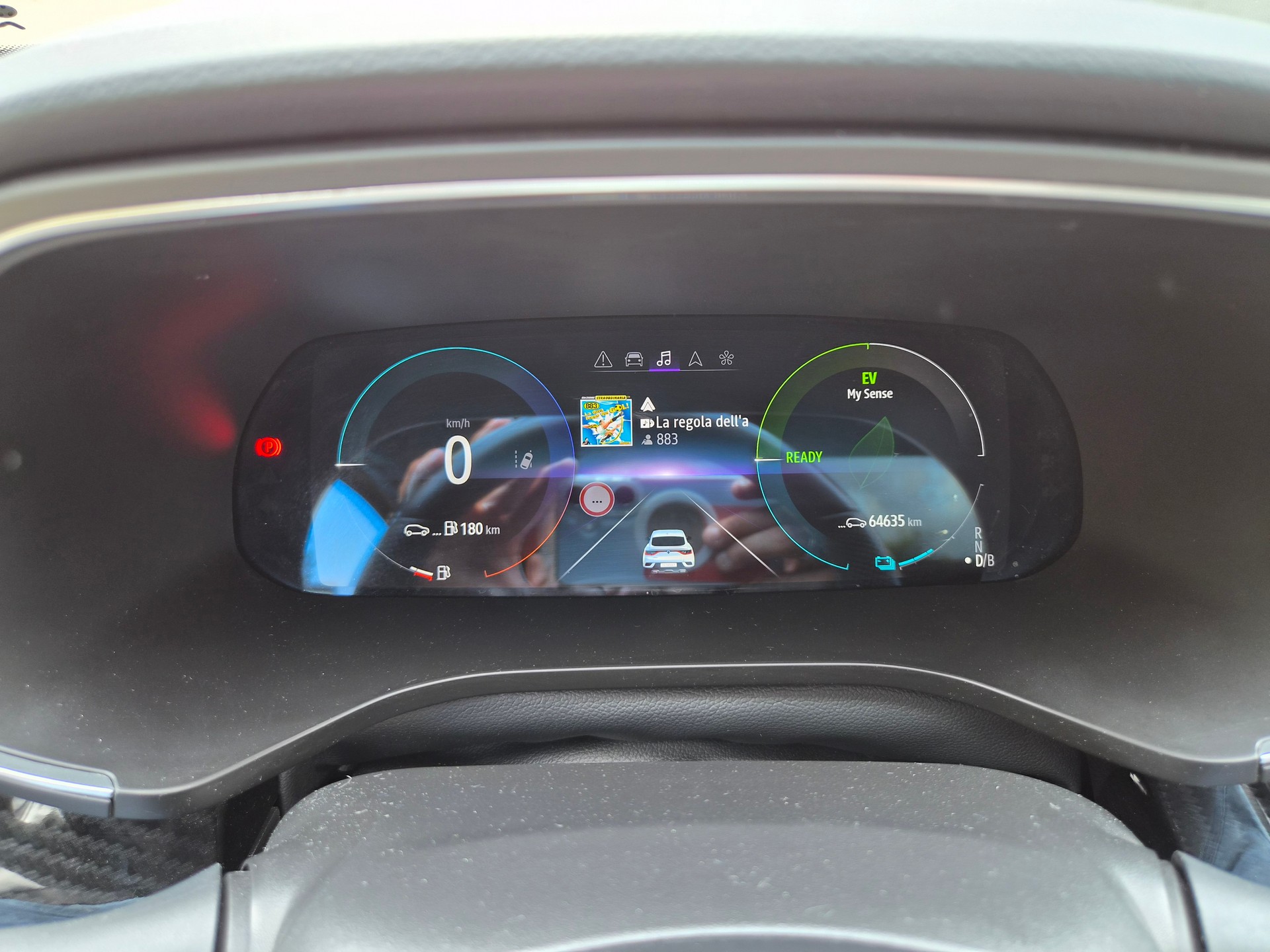 RENAULT Arkana 1.6 E-Tech Engineered-image-13