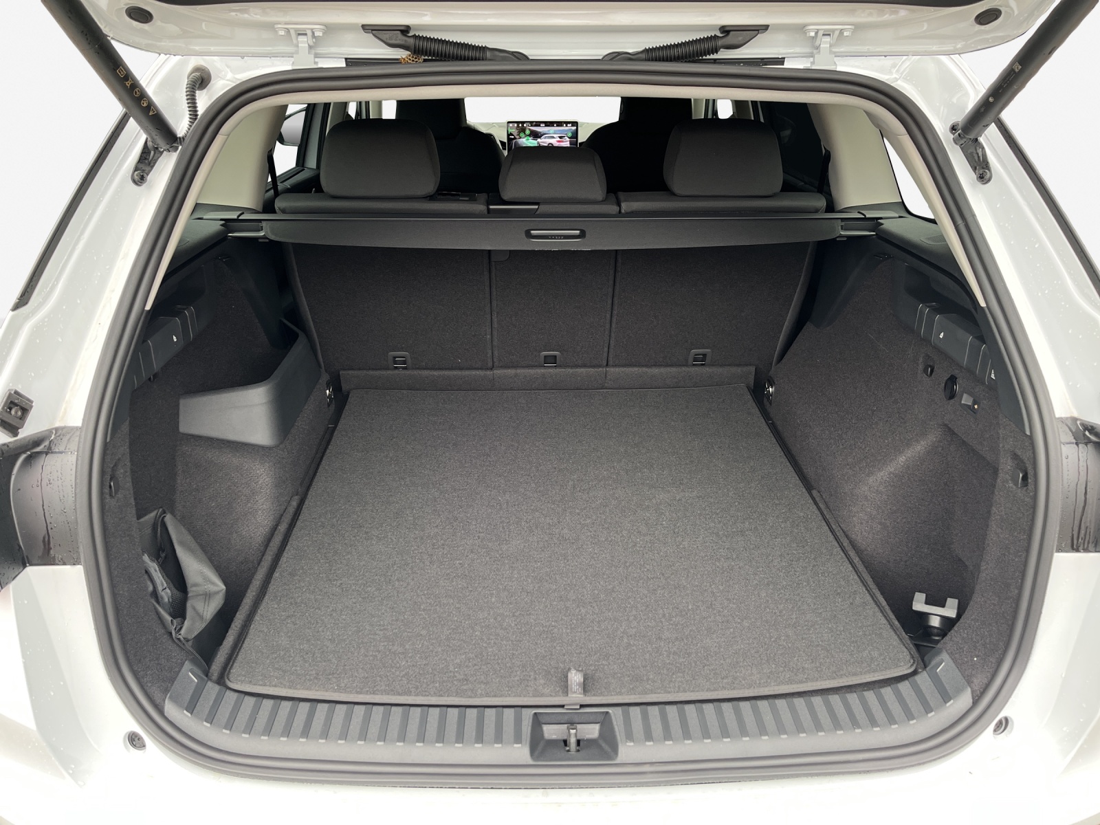 SKODA Kodiaq Dynamic 2.0TDI 193PS 7DSG4x4-image-12