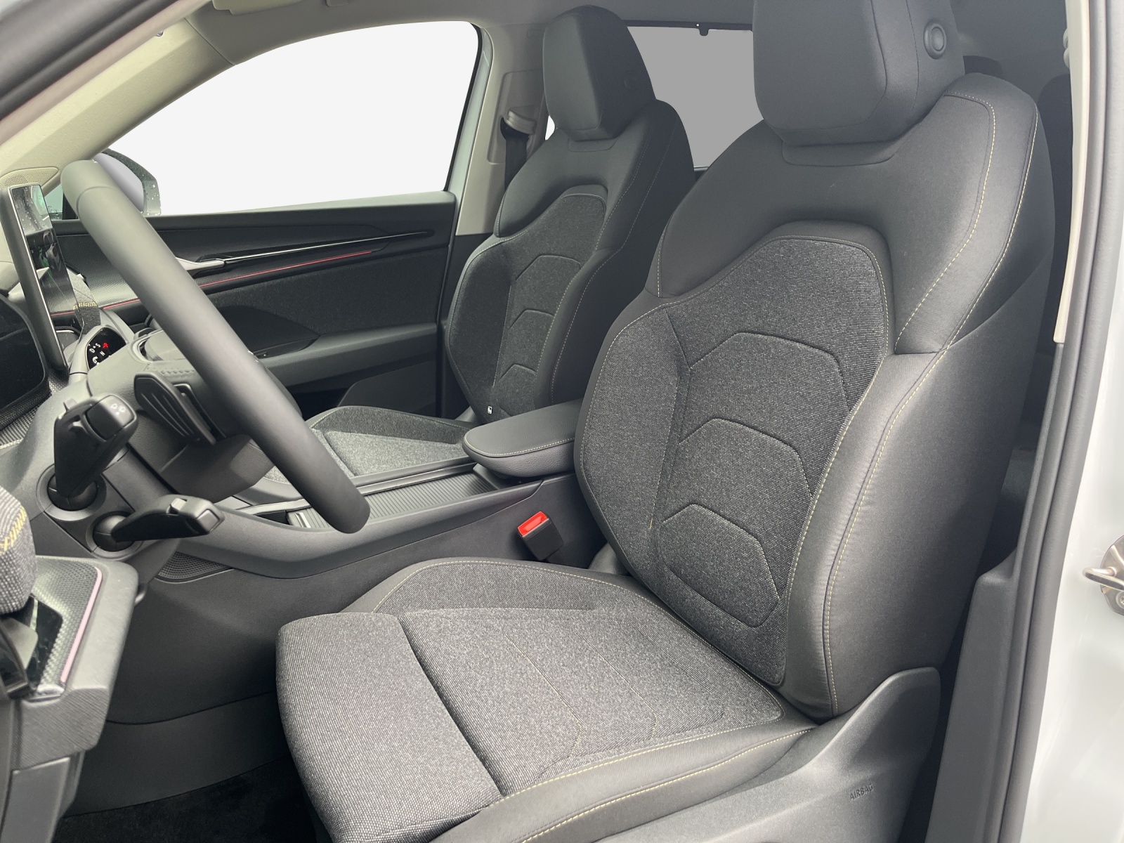SKODA Kodiaq Dynamic 2.0TDI 193PS 7DSG4x4-image-14