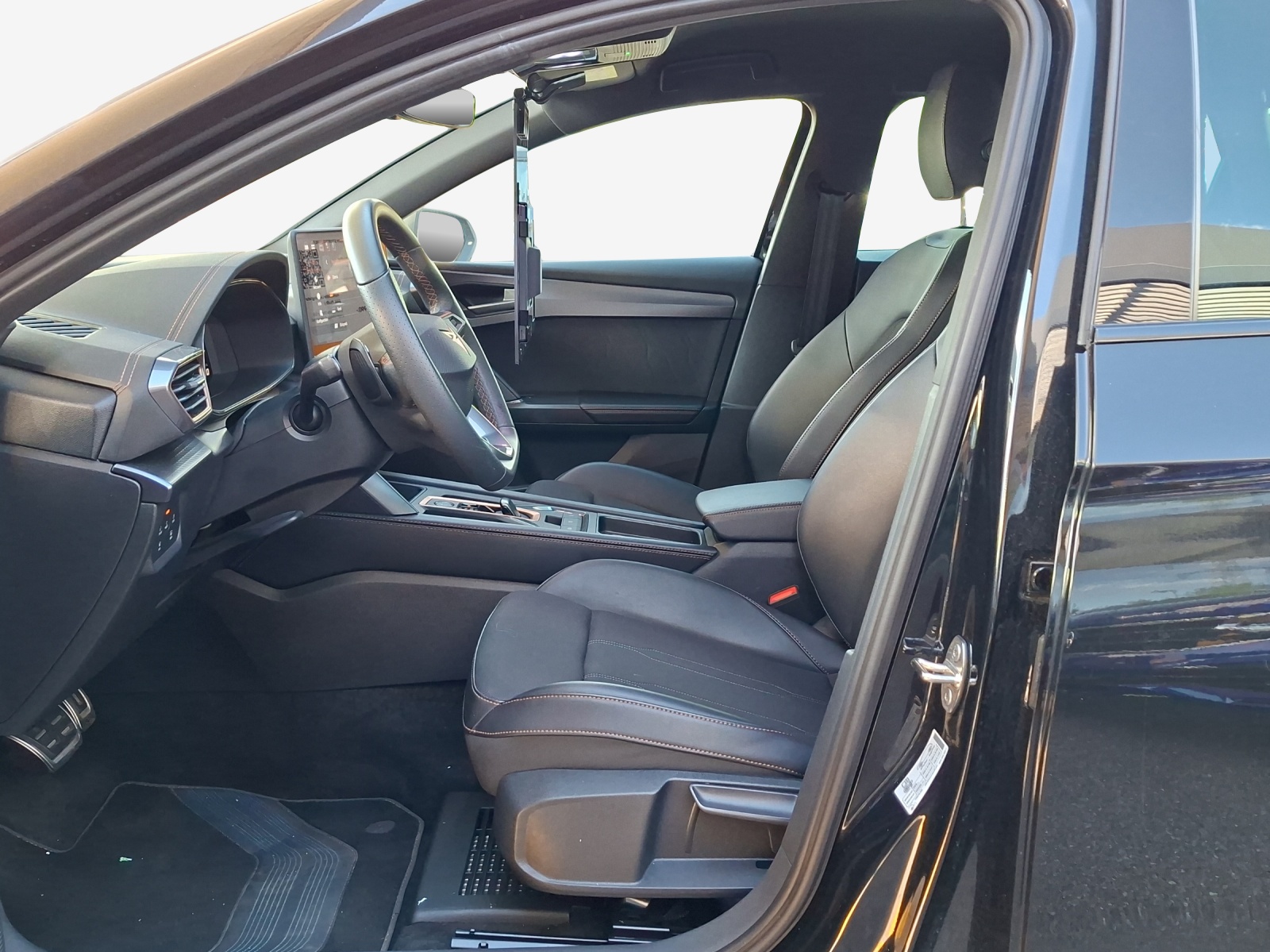 CUPRA LEON ST 1.5 e-HYBRID pHEV Business Edition DSG-image-7
