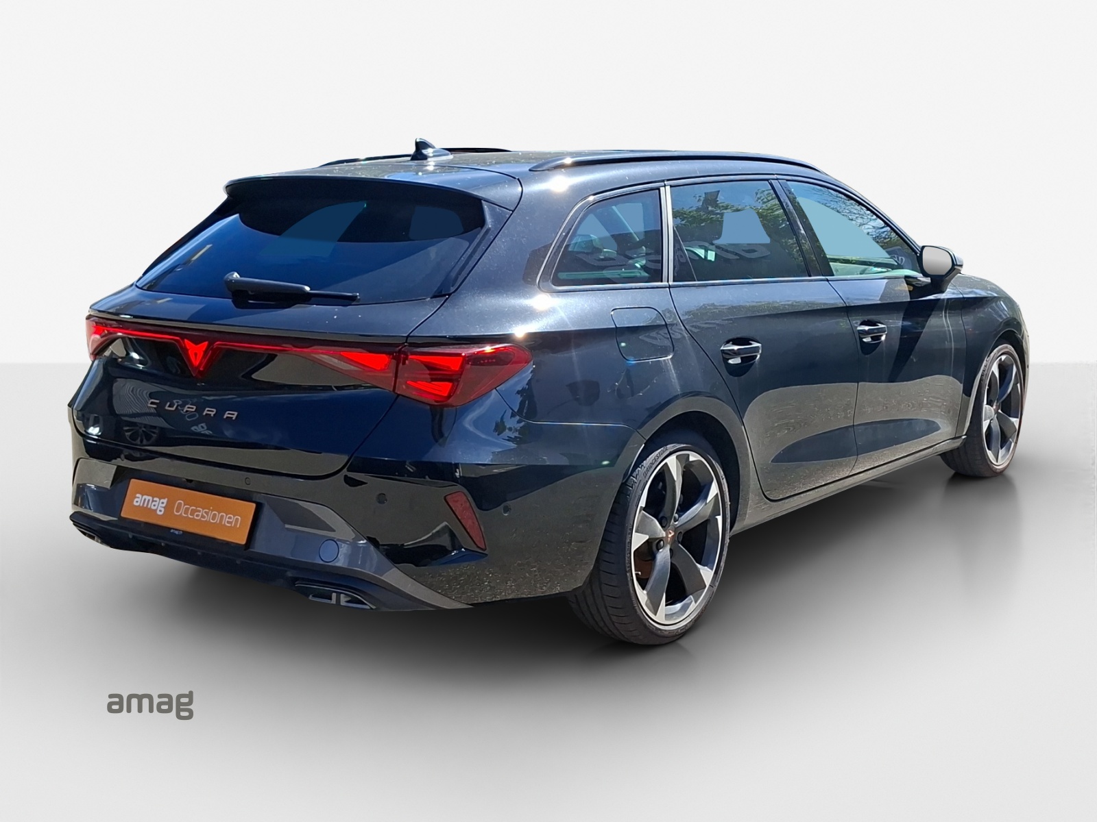 CUPRA LEON ST 1.5 e-HYBRID pHEV Business Edition DSG-image-4