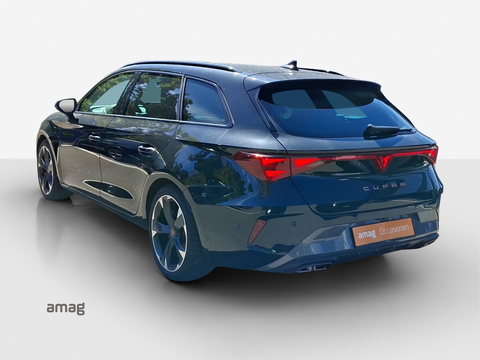 CUPRA LEON ST 1.5 e-HYBRID pHEV Business Edition DSG-image-2
