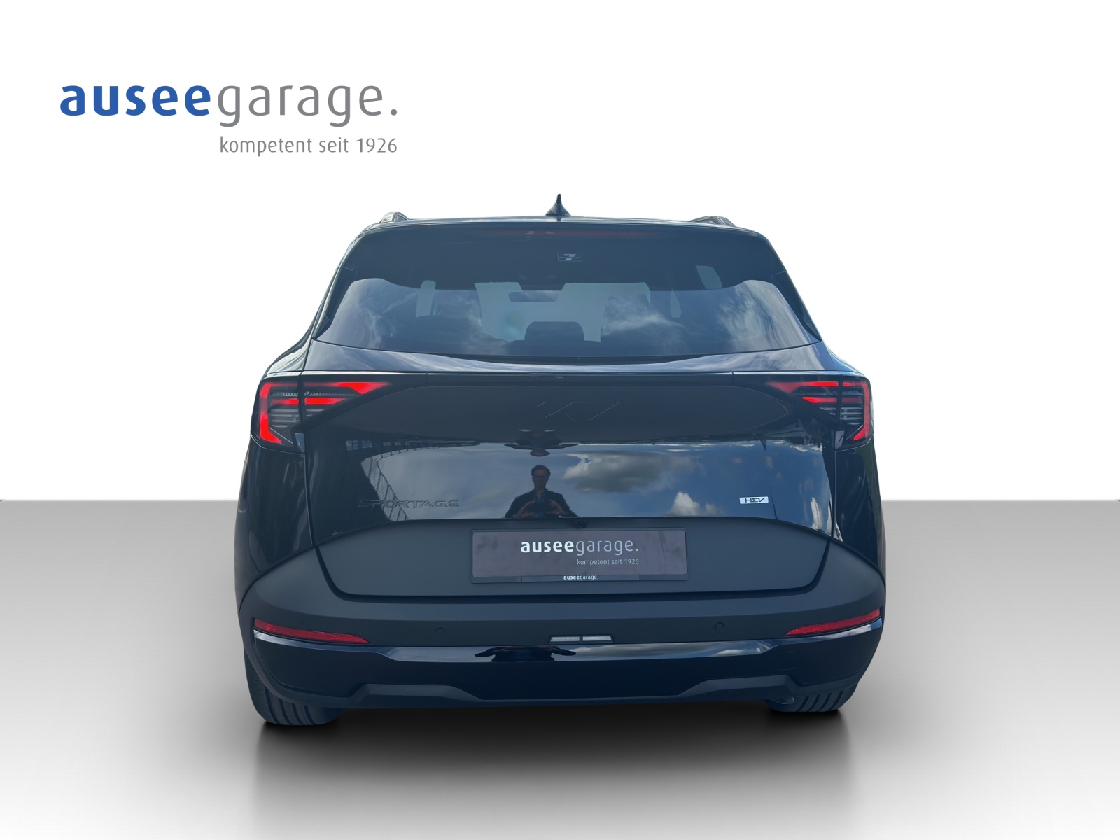 KIA Sportage 1.6 T-GDi Hybrid Black Edition-image-3