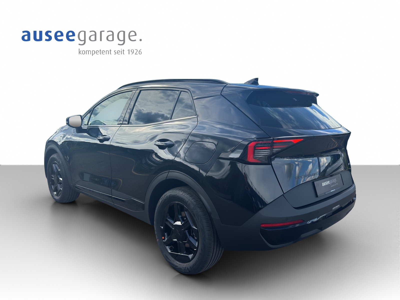 KIA Sportage 1.6 T-GDi Hybrid Black Edition-image-2