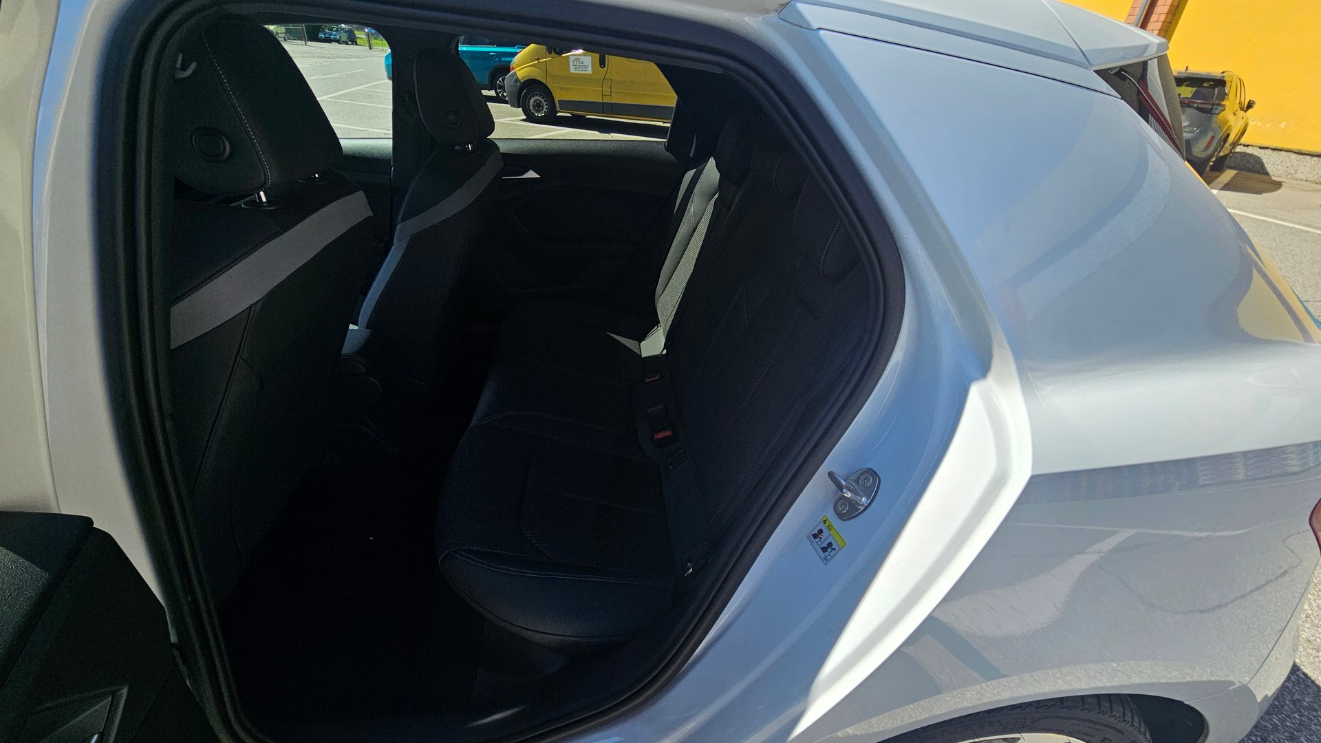AUDI A1 Sportback 35 TFSI advanced S-tronic-image-6