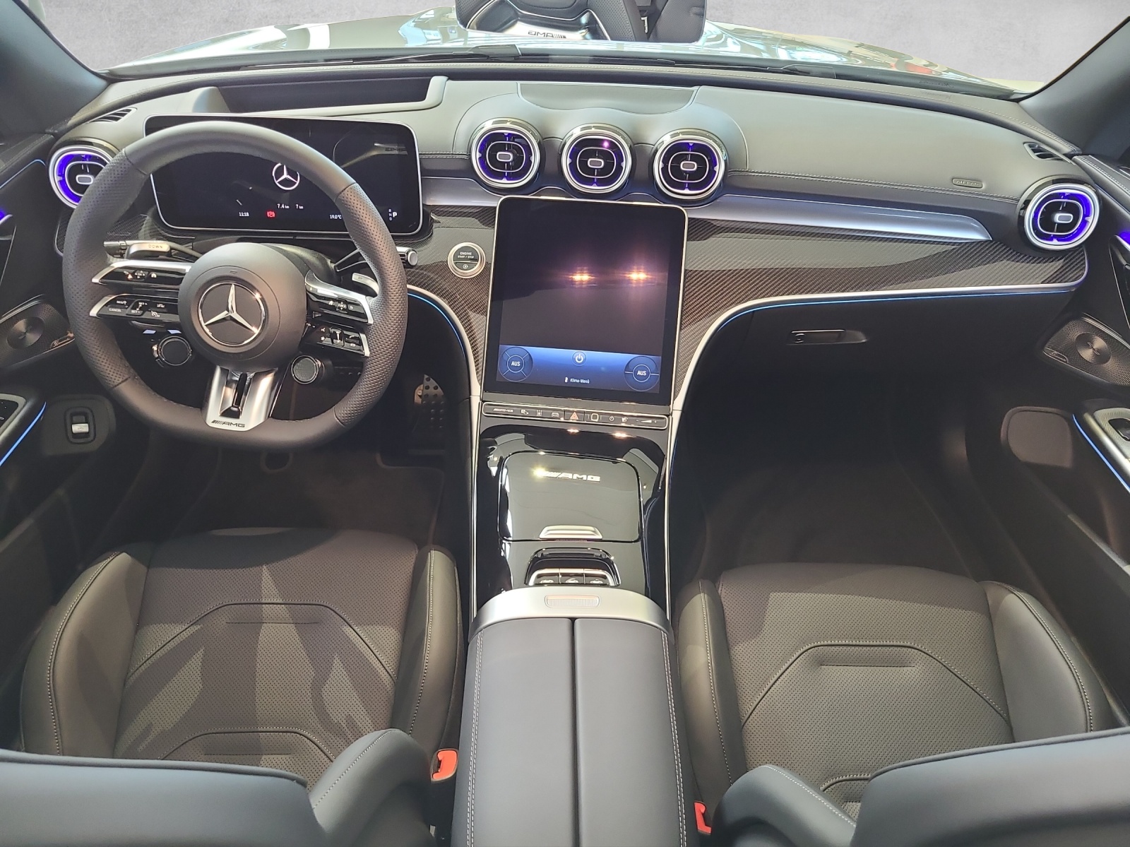 MERCEDES-BENZ CLE AMG 53 Cabrio 4Matic+ 9G-Tronic-image-11