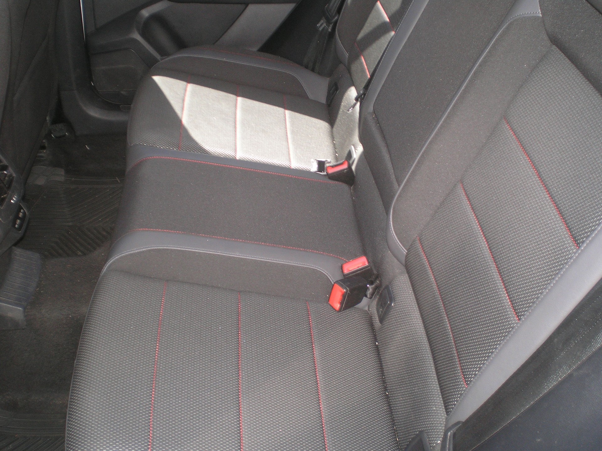 VW T-Roc 2.0 TSI Sport DSG 4Motion-image-7