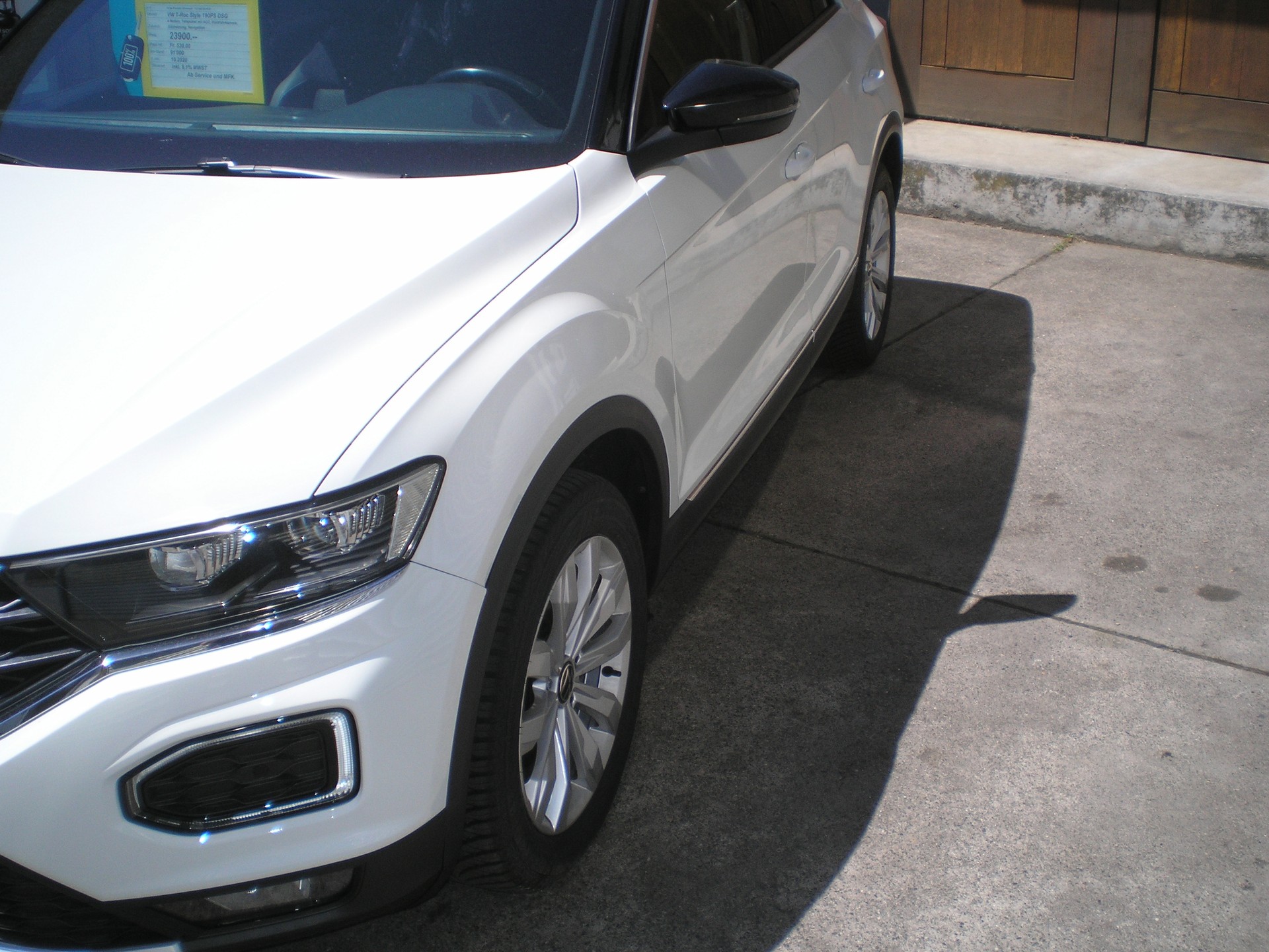VW T-Roc 2.0 TSI Sport DSG 4Motion-image-2