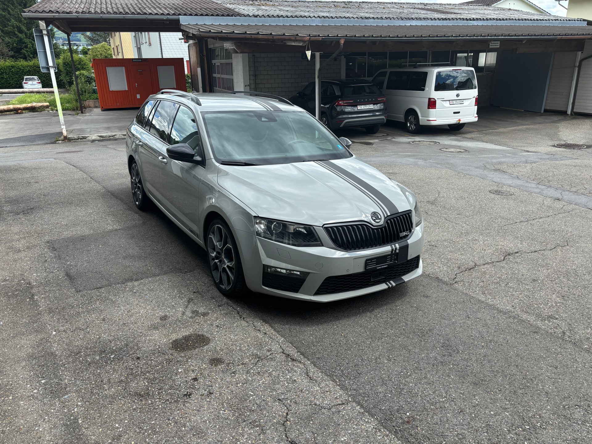 SKODA Octavia Combi 2.0 TDI RS 4x4 DSG-image-3