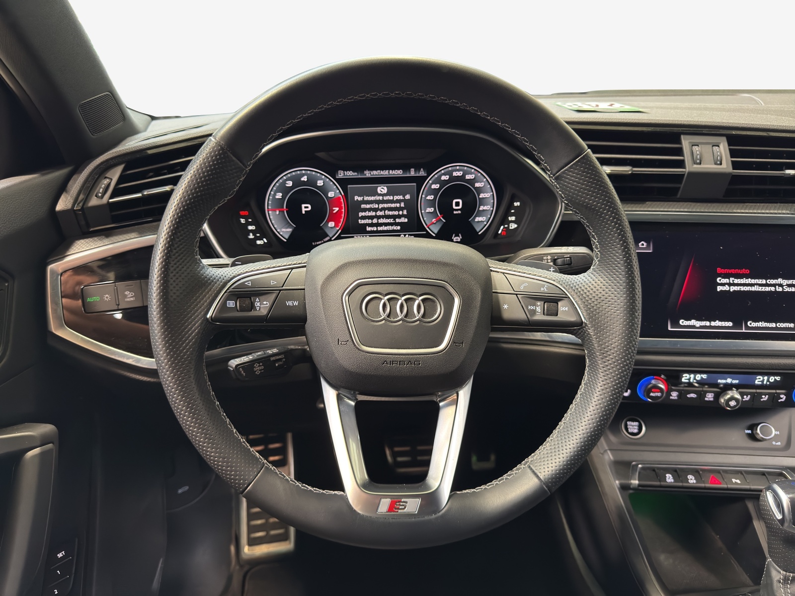 AUDI Q3 Sportback 40 TFSI S line quattro S-tronic-image-9