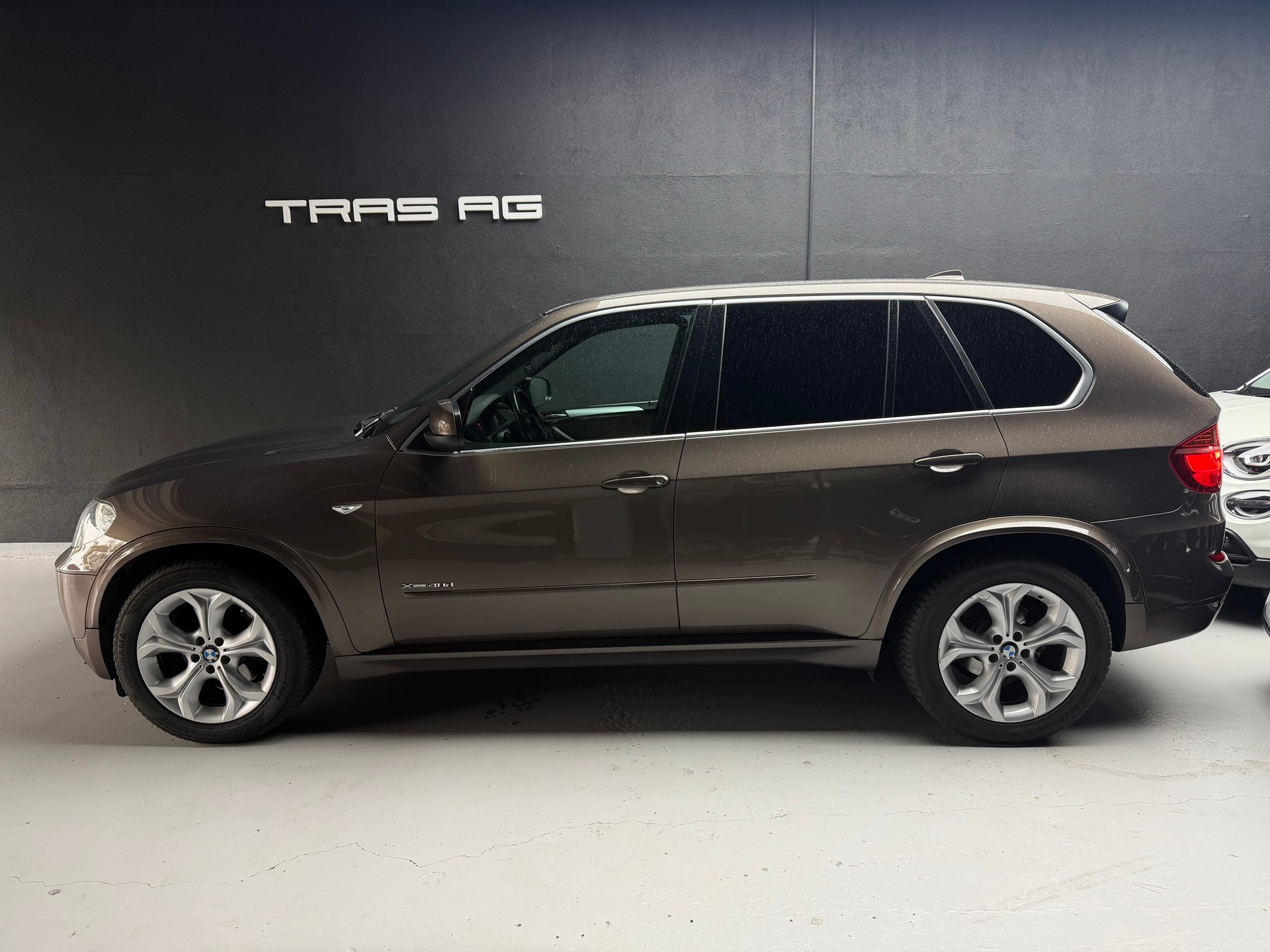 BMW X5 xDrive 40d Steptronic-image-8