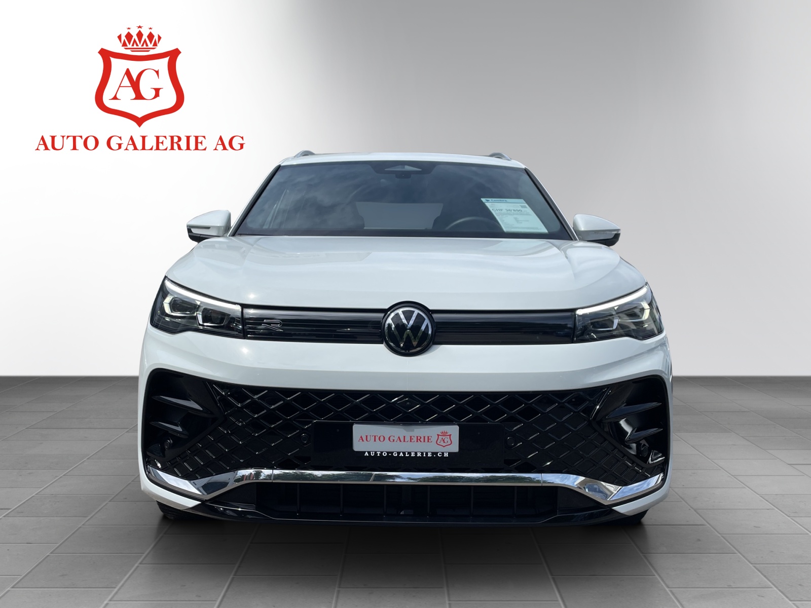VW Tiguan 2.0 TDI SCR R-Line 4Motion DSG-image-6