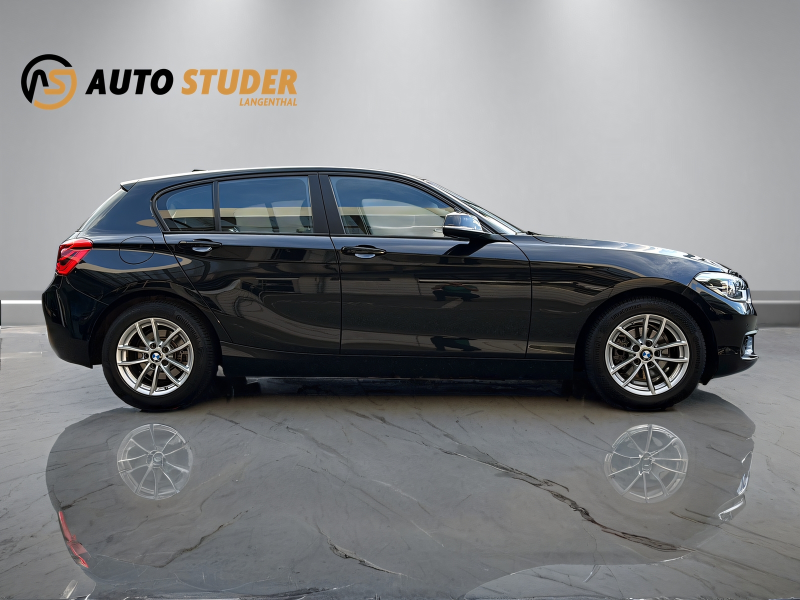BMW 118i Essential Ed.-image-12