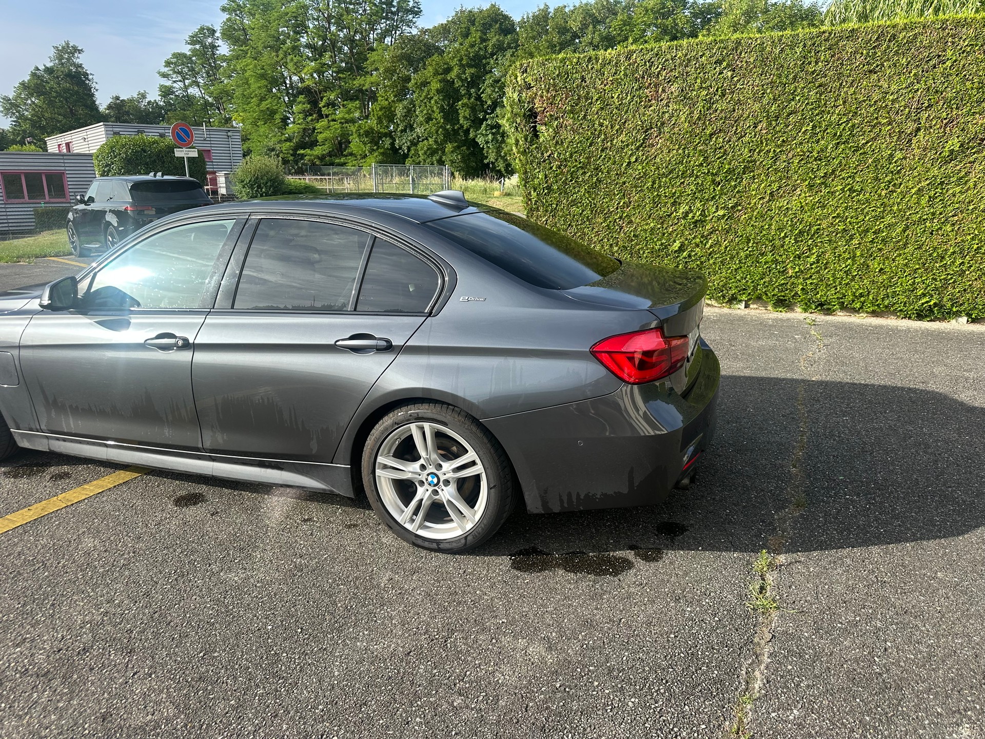 BMW 330e iPerformance M Sport Steptronic-image-9