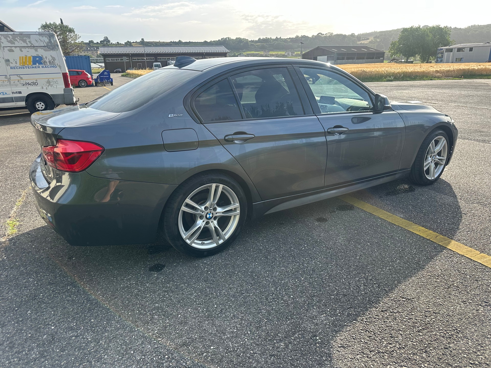 BMW 330e iPerformance M Sport Steptronic-image-12