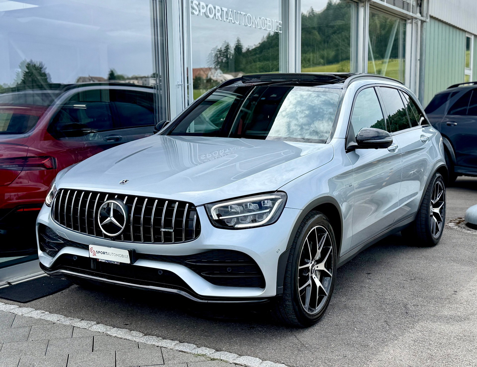 MERCEDES-BENZ GLC 43 AMG 4Matic 9G-Tronic-image-2