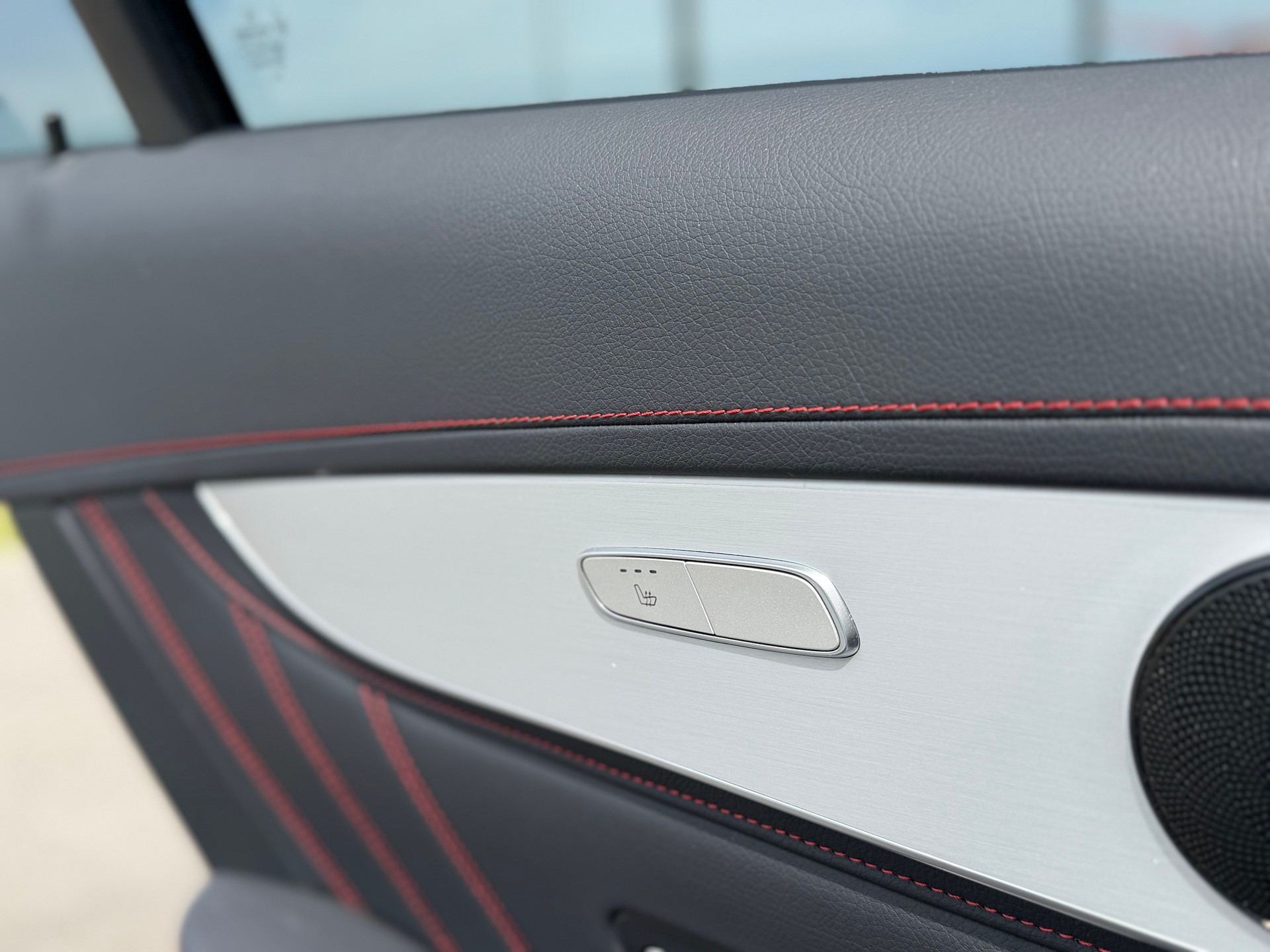 MERCEDES-BENZ GLC 43 AMG 4Matic 9G-Tronic-image-16