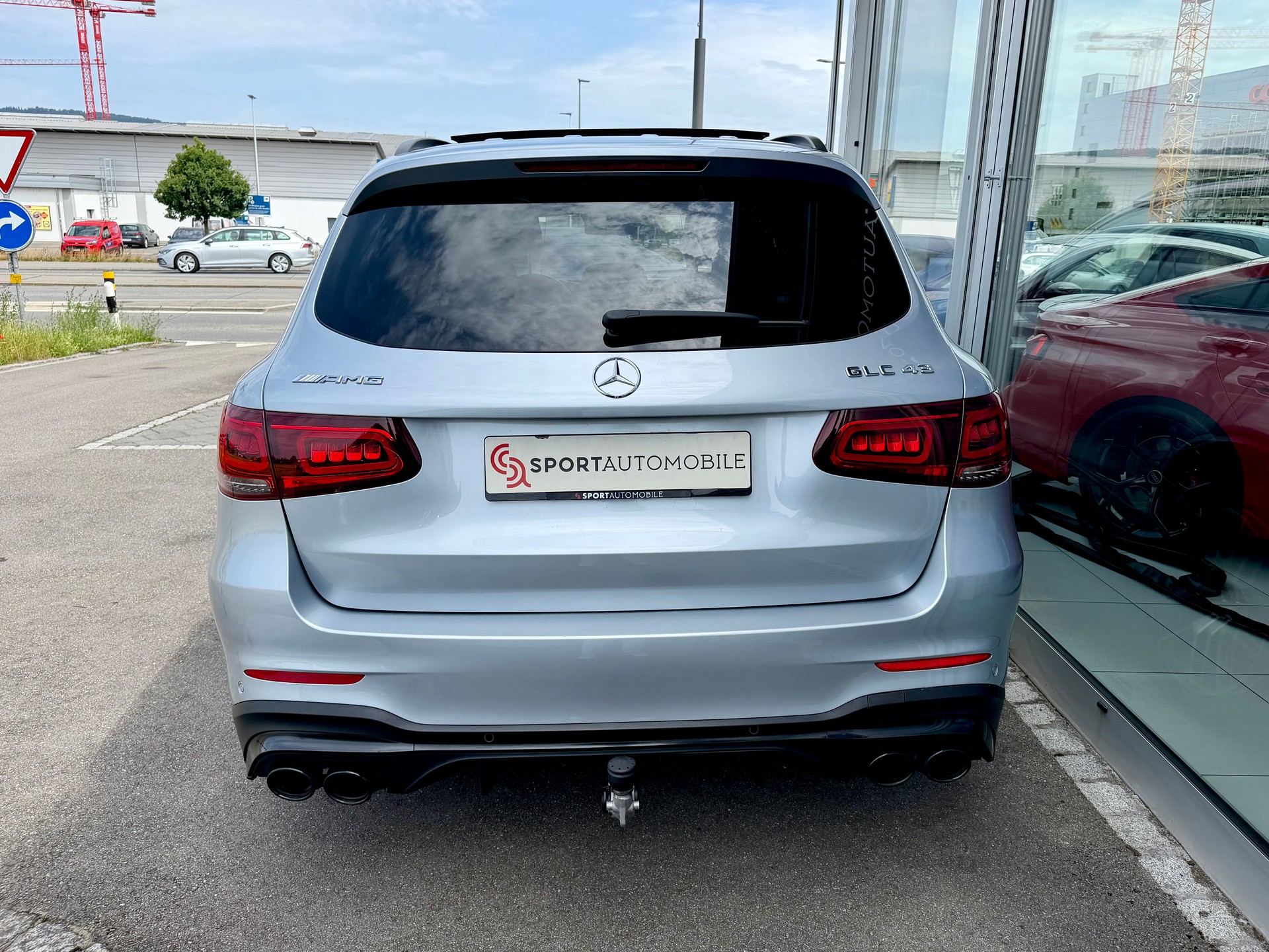 MERCEDES-BENZ GLC 43 AMG 4Matic 9G-Tronic-image-9