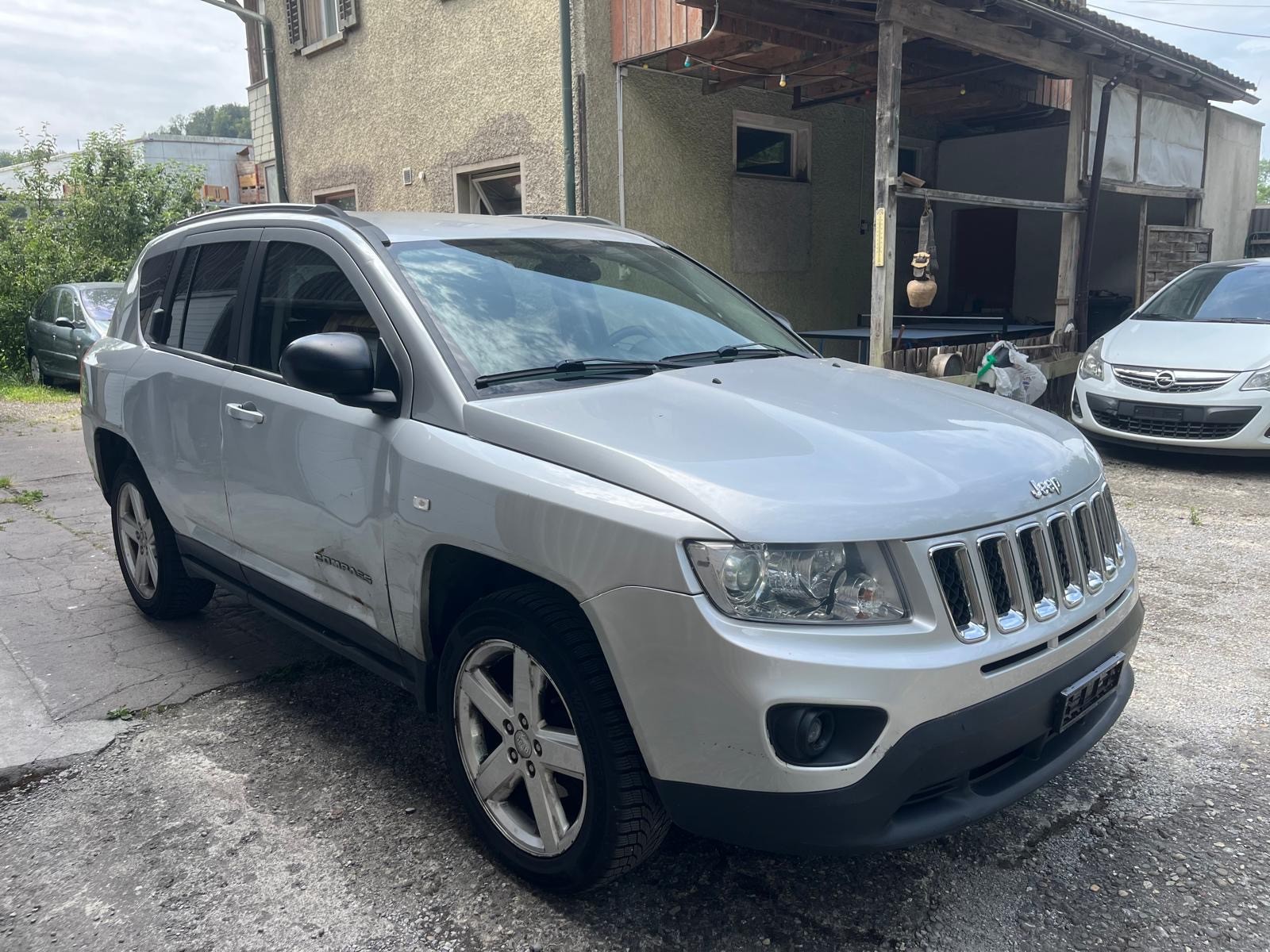 JEEP Compass 2.4 Limited CVT-image-5