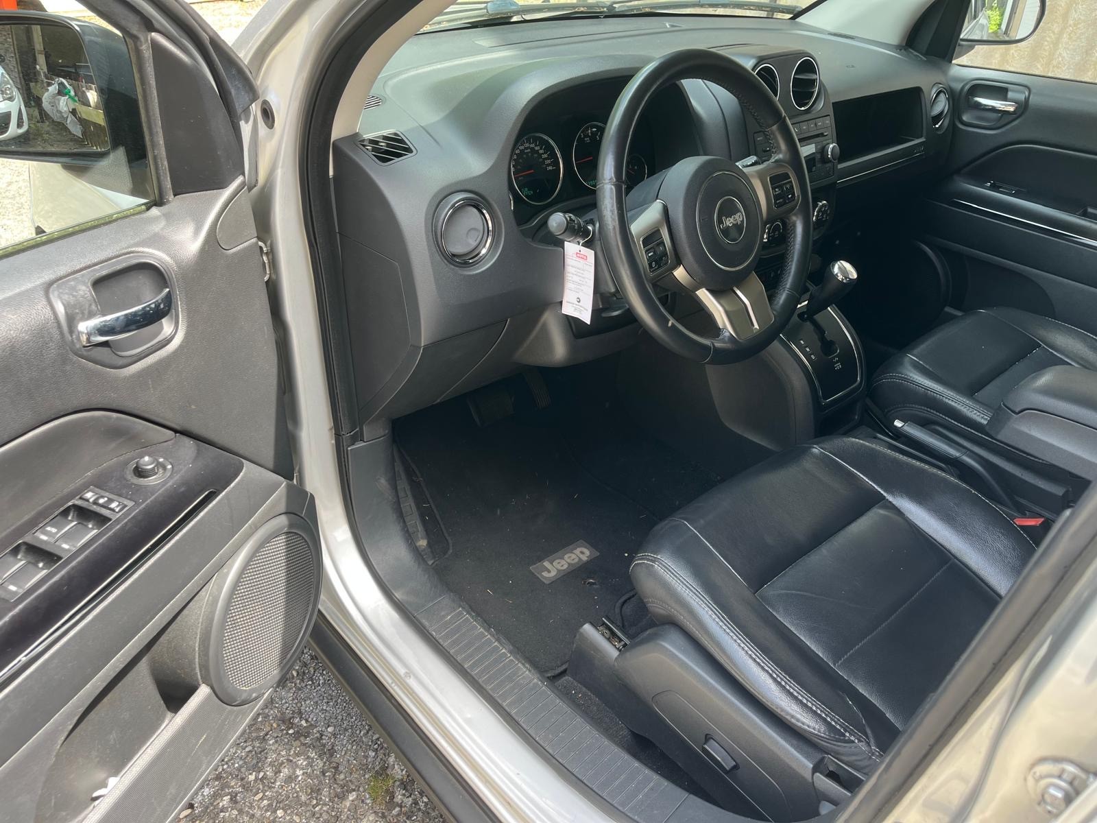 JEEP Compass 2.4 Limited CVT-image-8