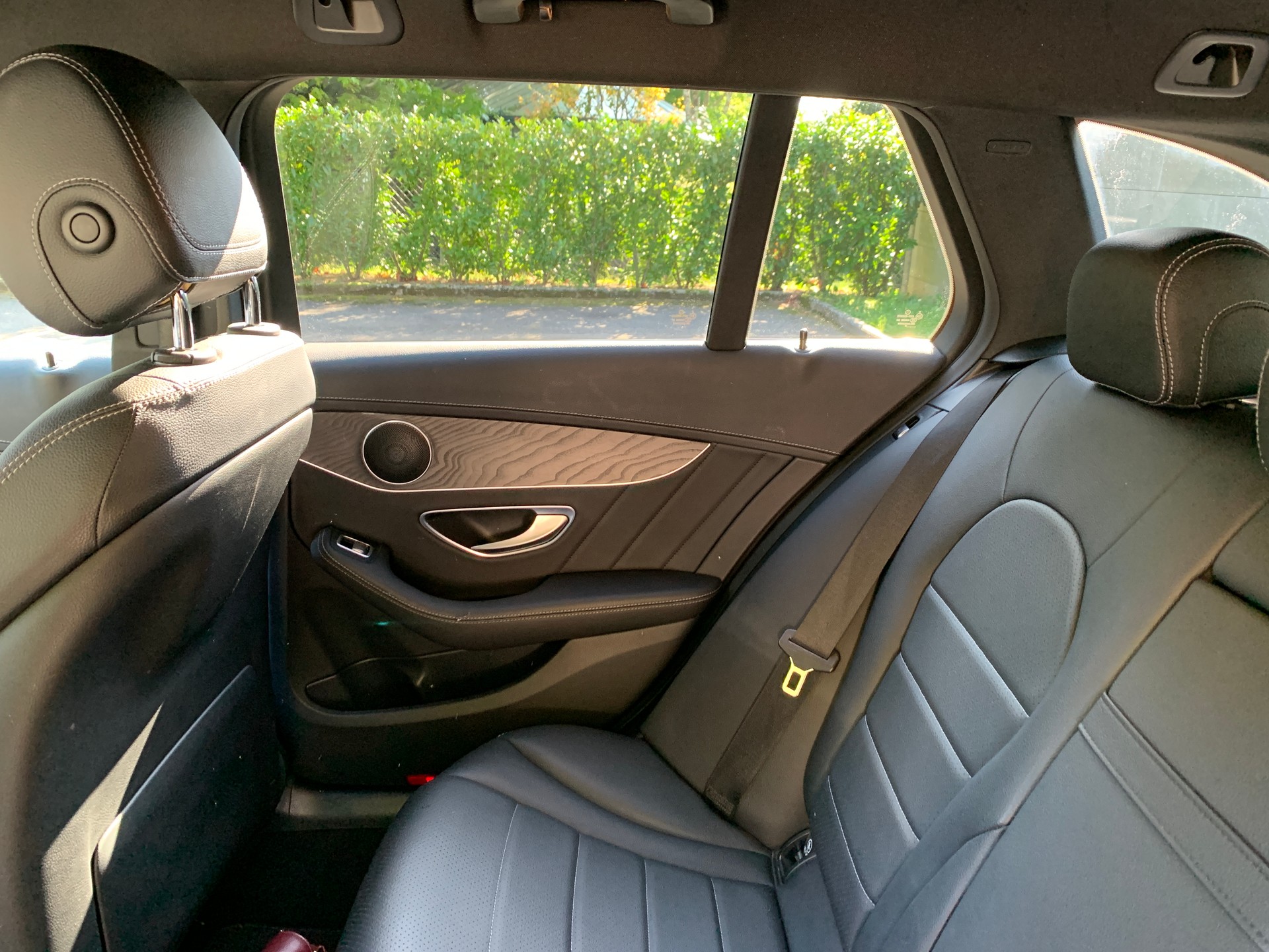 MERCEDES-BENZ C 250 d AMG Line 4m-image-7