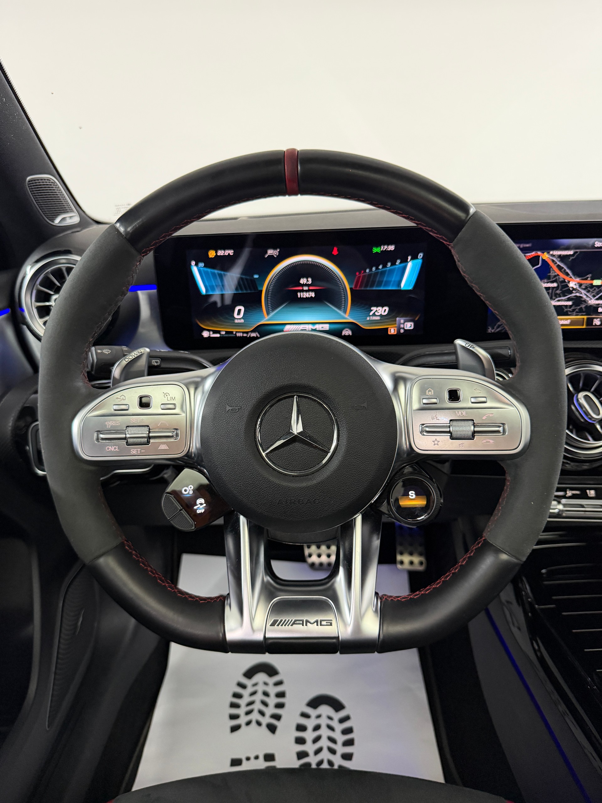 MERCEDES-BENZ A 45 S Performance 422PS Polarweiss AMG 4Matic+ Speedshift/ 360° Kamera / Panoramadach / Burmester / Head-Up / Night Paket /-image-12