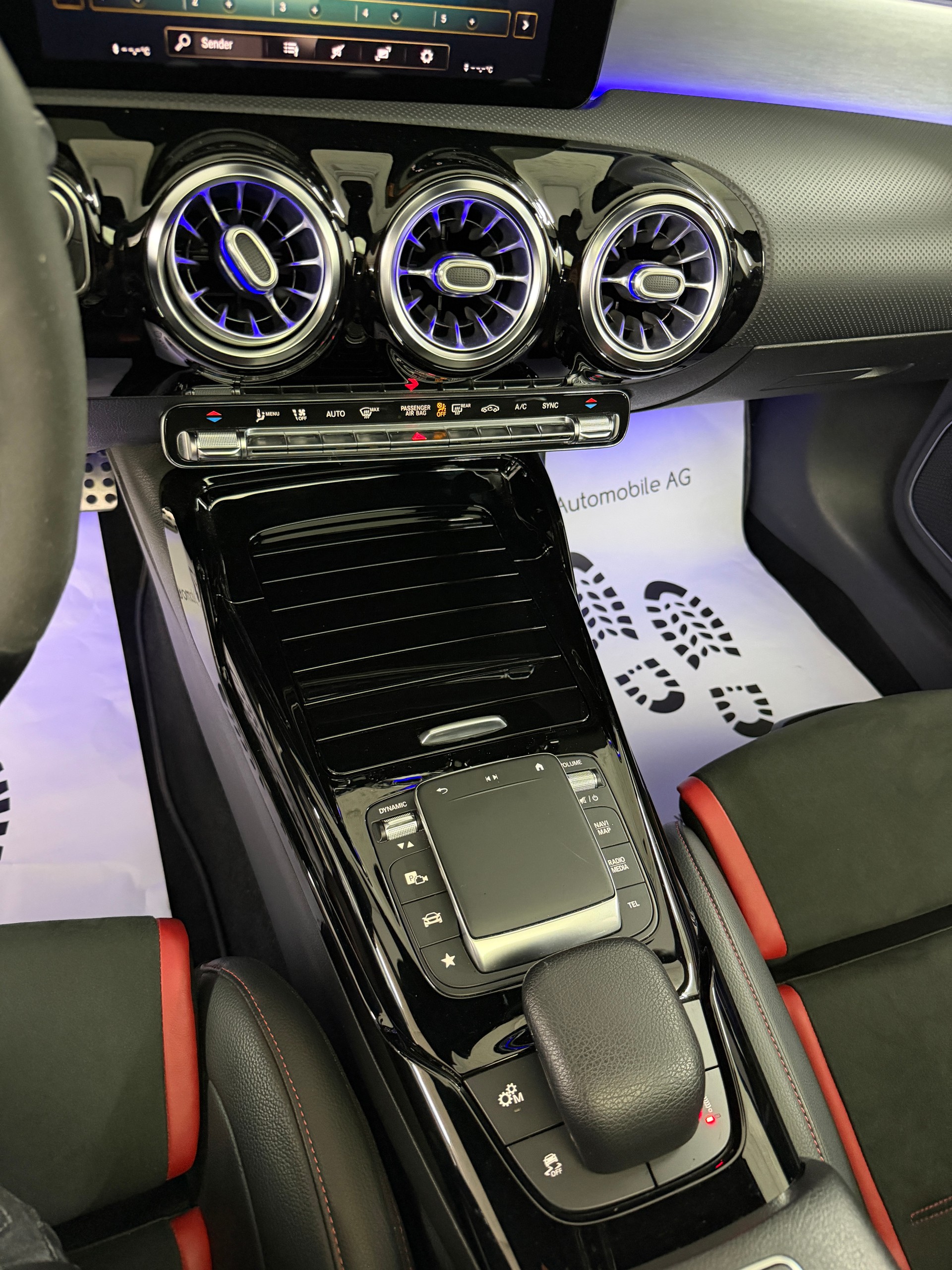 MERCEDES-BENZ A 45 S Performance 422PS Polarweiss AMG 4Matic+ Speedshift/ 360° Kamera / Panoramadach / Burmester / Head-Up / Night Paket /-image-15
