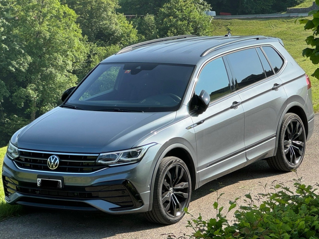 VW Tiguan 2.0 TDI SCR R-Line DSG Allspace-image-0