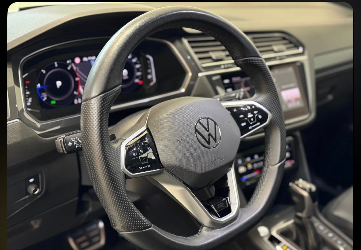 VW Tiguan 2.0 TDI SCR R-Line DSG Allspace-image-4