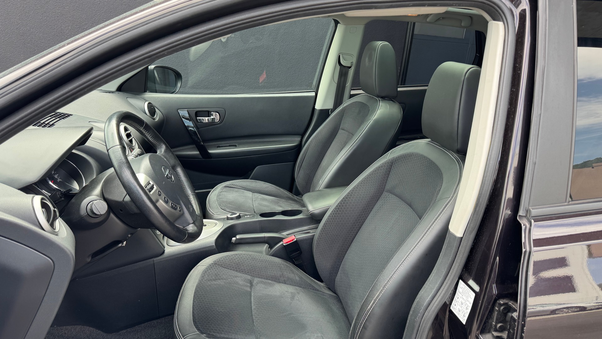 NISSAN Qashqai 2.0 4WD 360 XTronic CVT-image-7