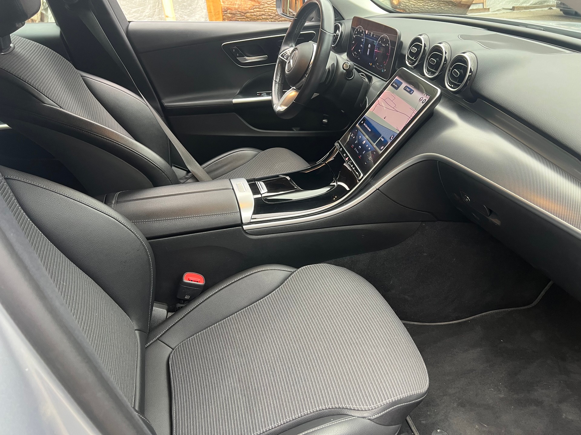 MERCEDES-BENZ C 220 d T 4Matic Avantgarde-image-6