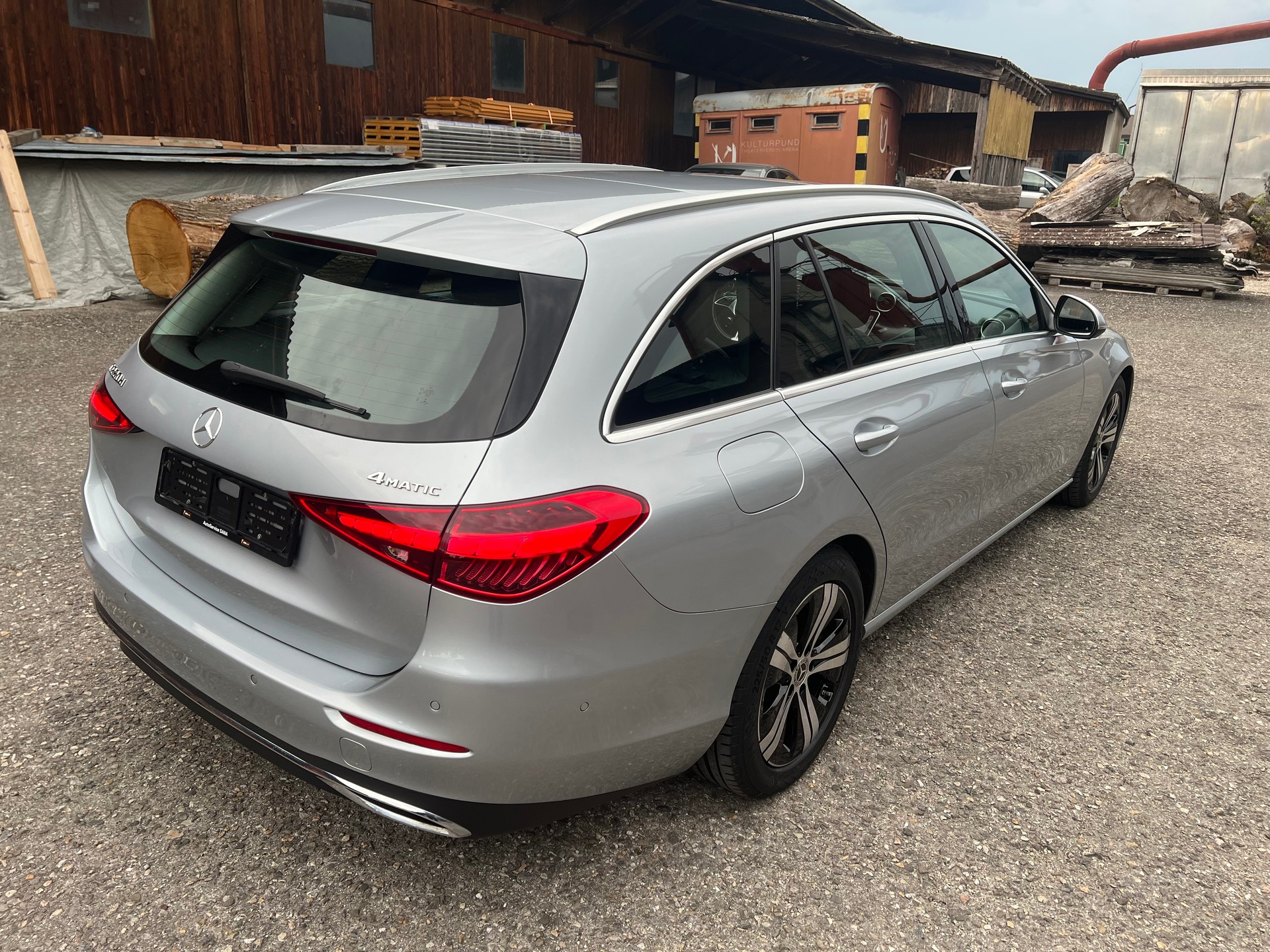 MERCEDES-BENZ C 220 d T 4Matic Avantgarde-image-3