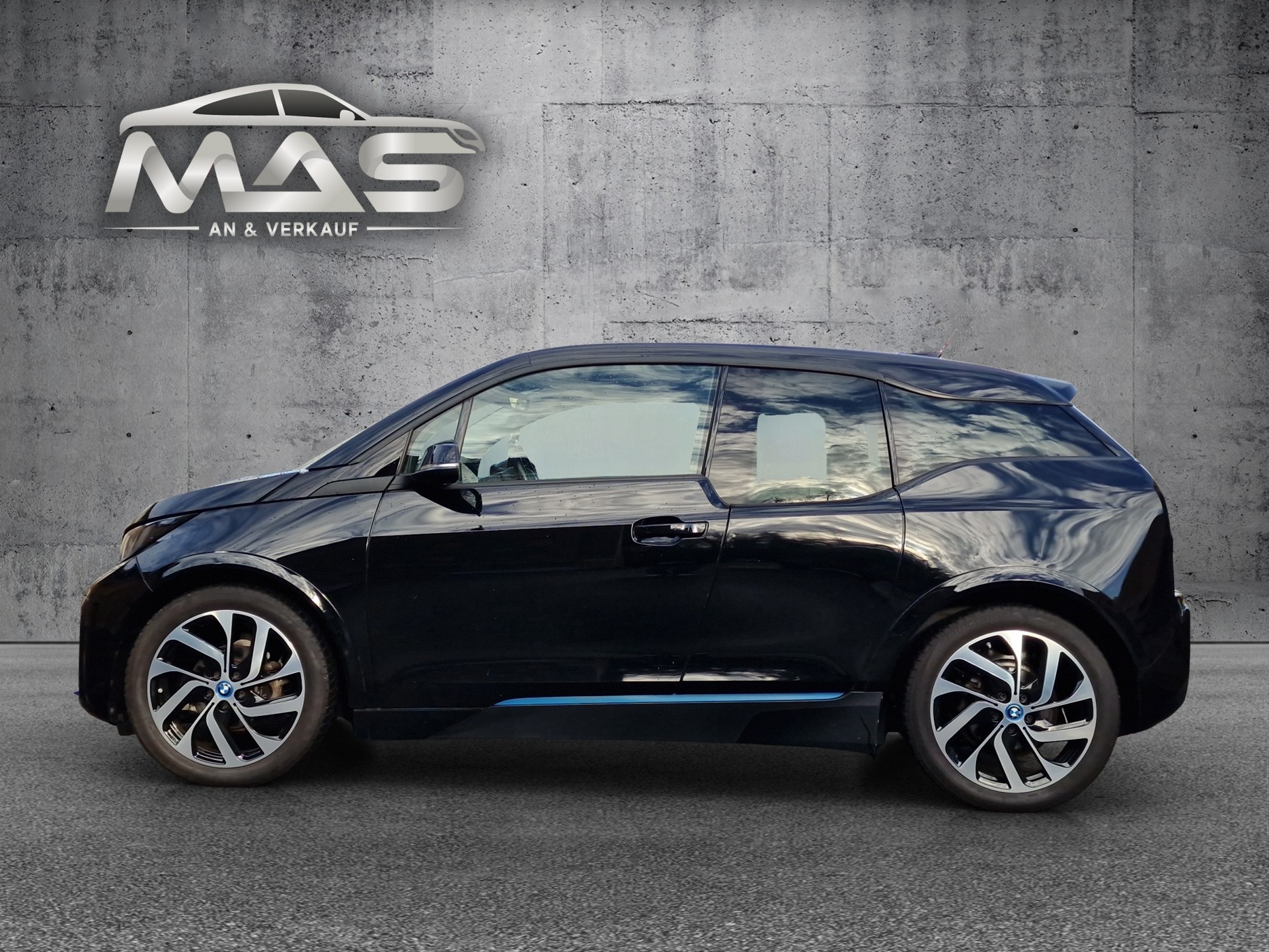 BMW i3s (94Ah) Range Extender-image-11