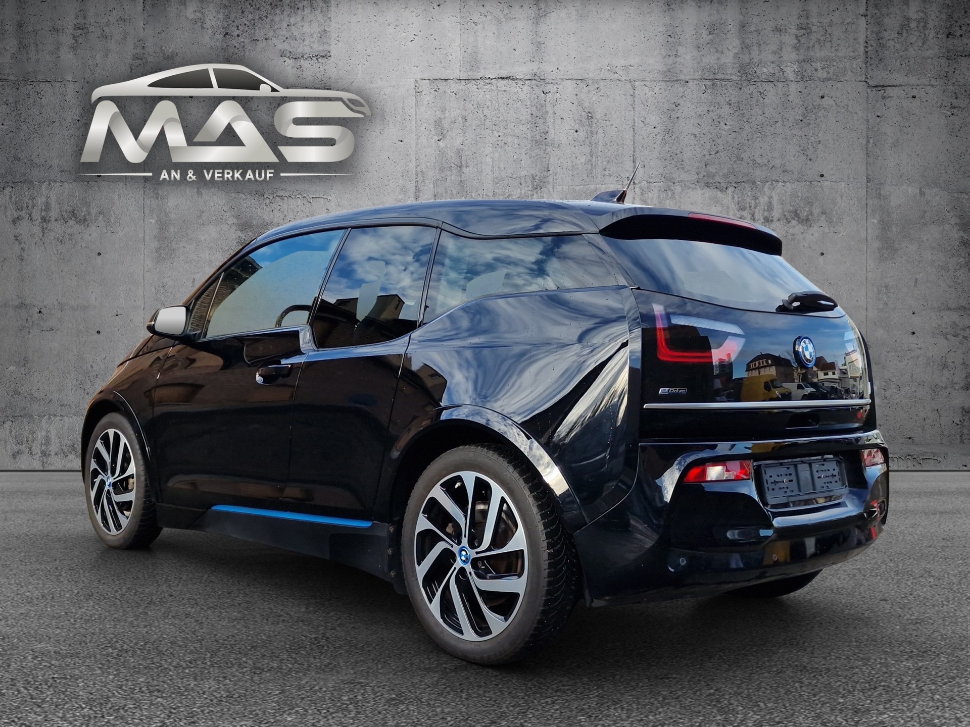 BMW i3s (94Ah) Range Extender-image-12