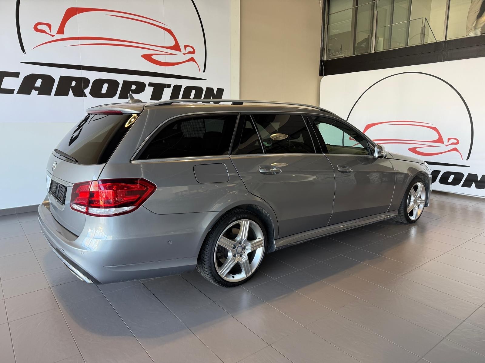 MERCEDES-BENZ E 400 Avantgarde 4Matic 7G-Tronic-image-5