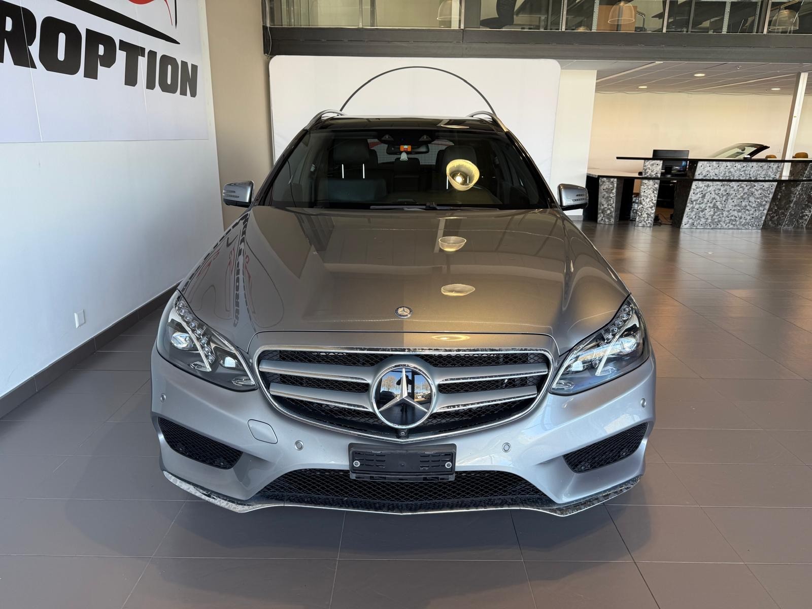 MERCEDES-BENZ E 400 Avantgarde 4Matic 7G-Tronic-image-2