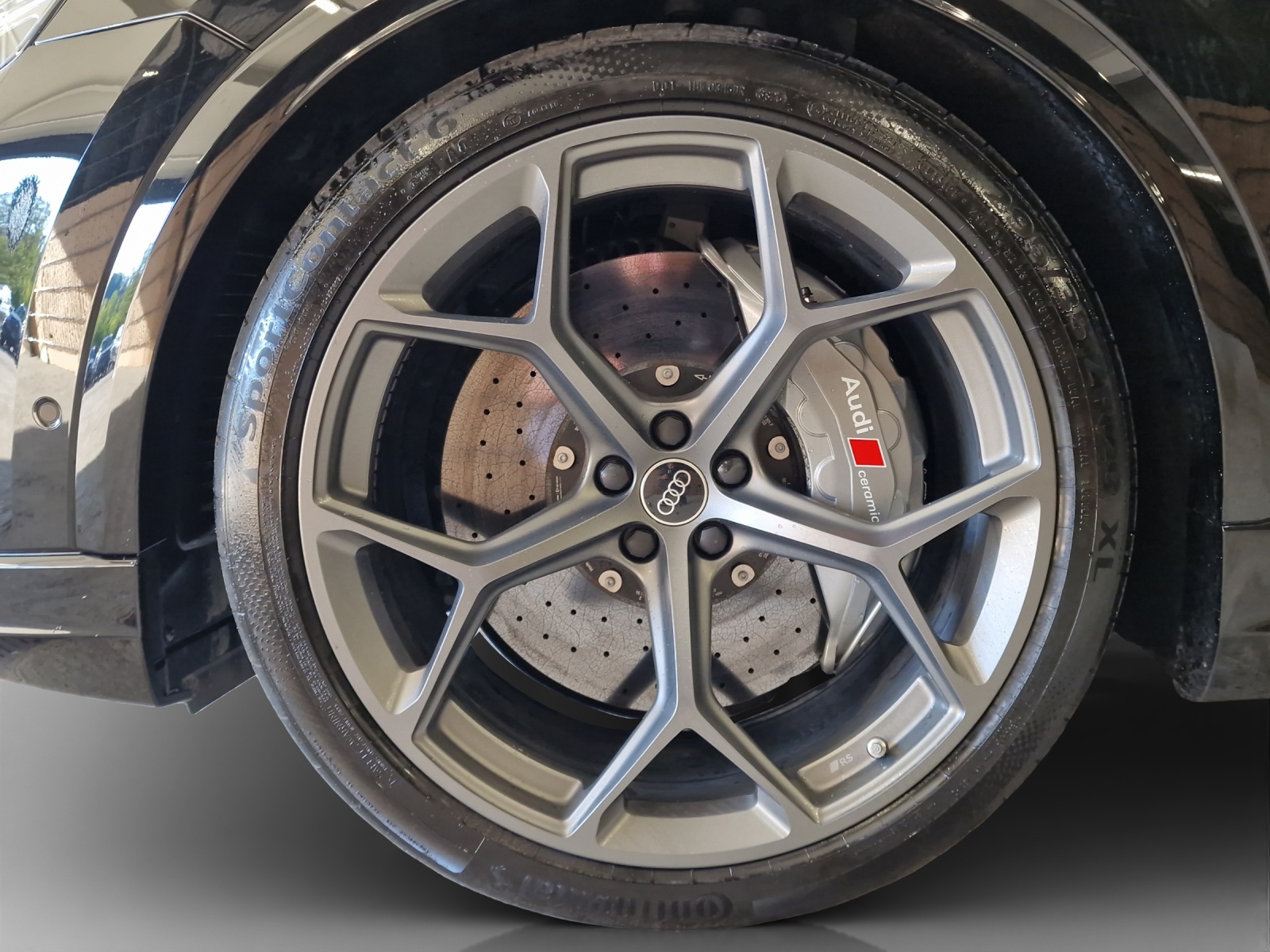 AUDI RSQ8 performance quattro-image-16
