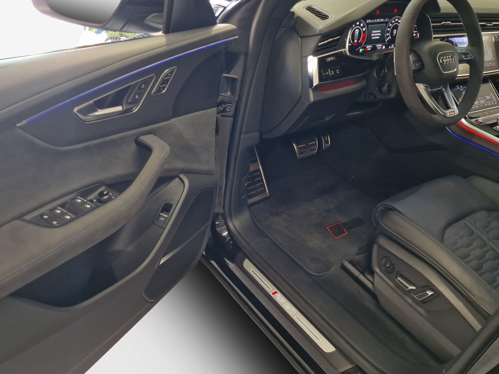 AUDI RSQ8 performance quattro-image-21
