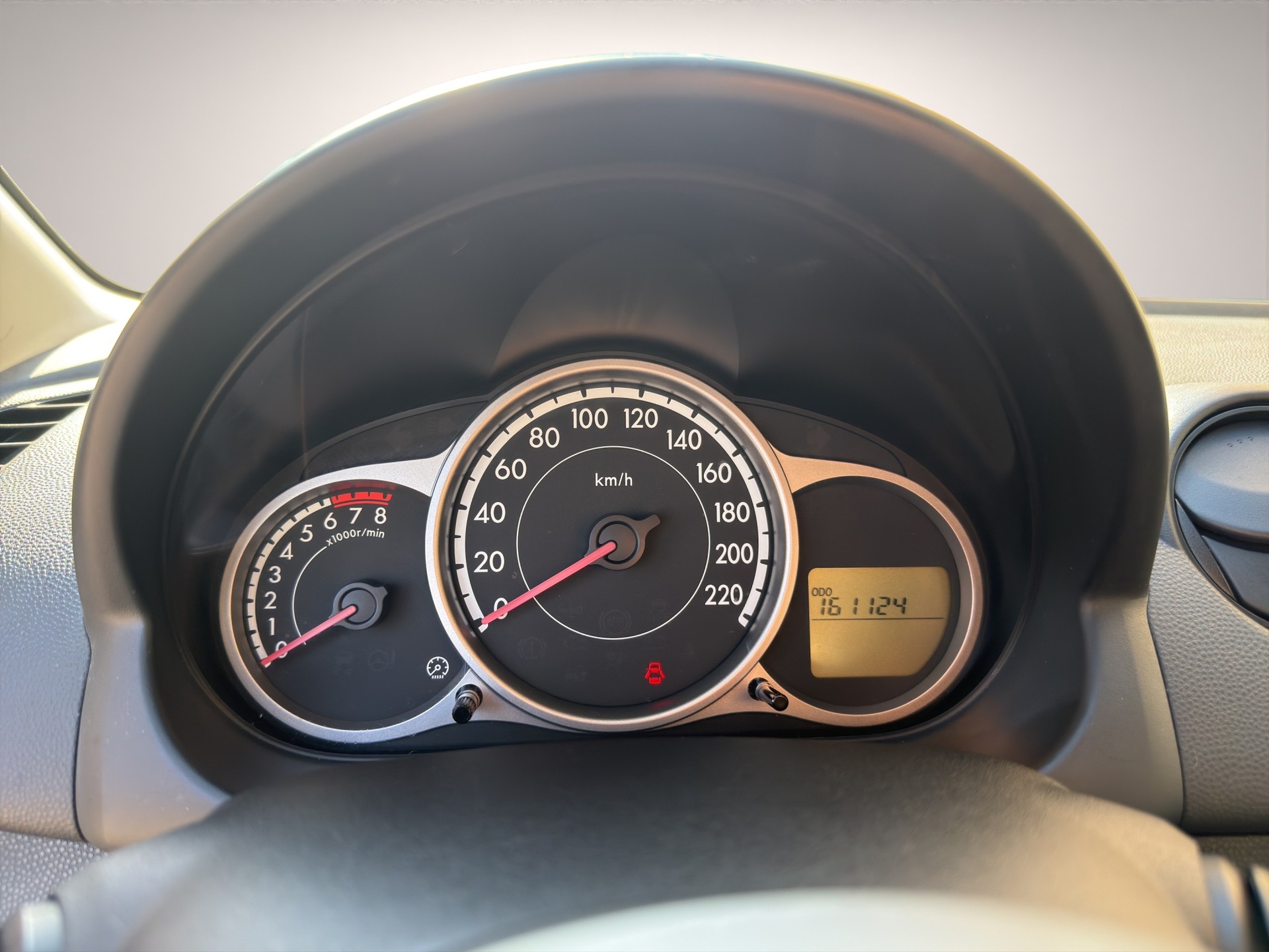 MAZDA 2 1.3i 16V Exclusive-image-10