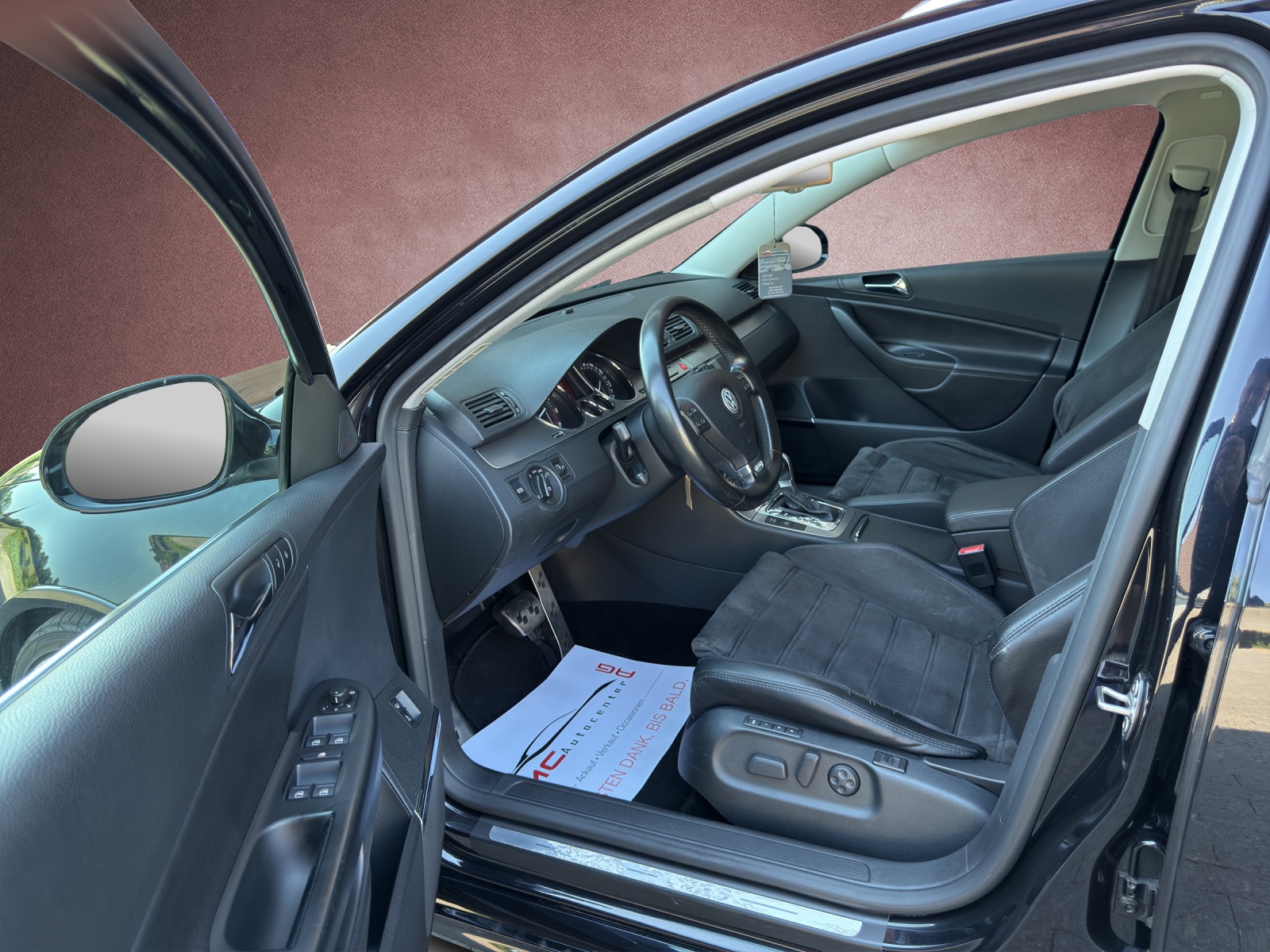 VW Passat Variant R36 4Motion-image-5