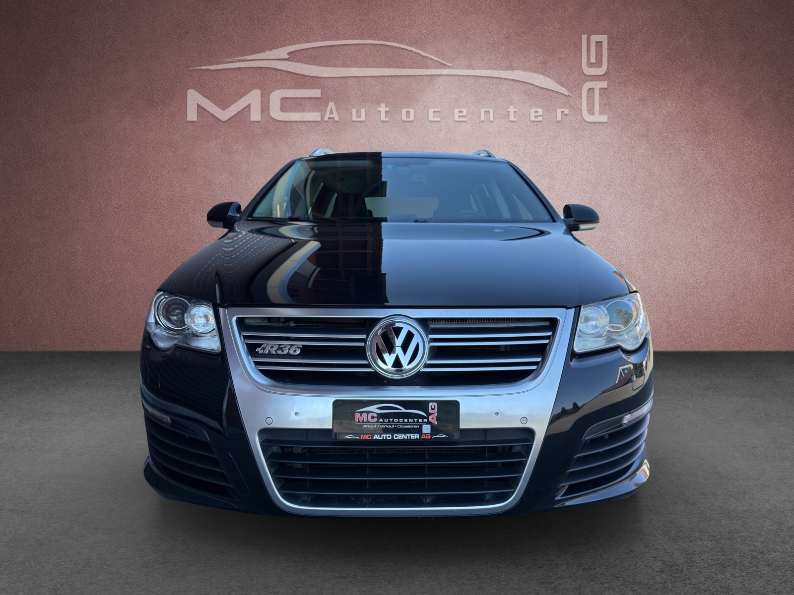 VW Passat Variant R36 4Motion-image-3