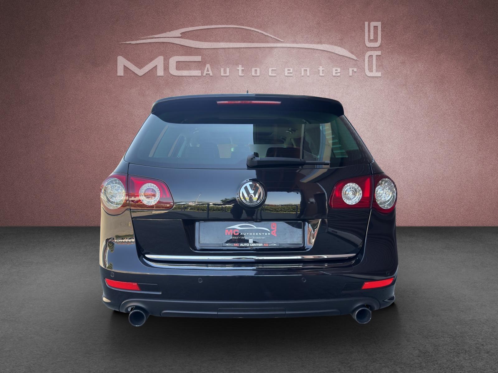 VW Passat Variant R36 4Motion-image-4