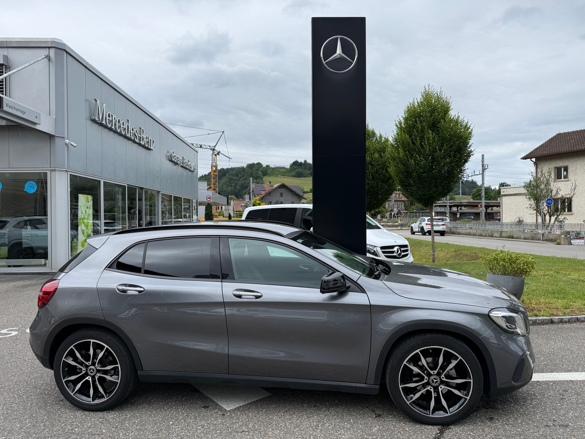 MERCEDES-BENZ GLA 200 Urban "Night Star"-image-9