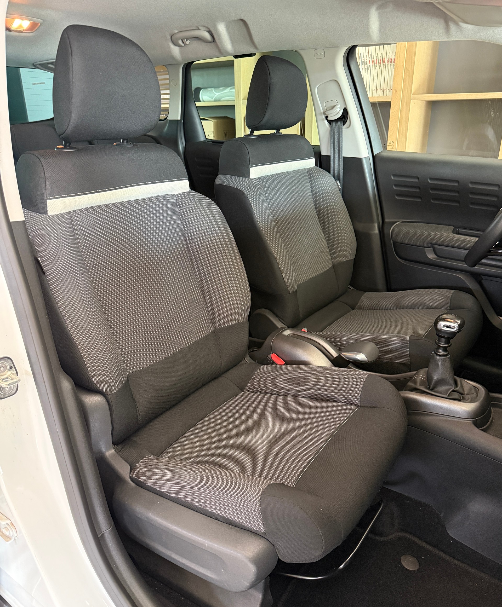 CITROEN C3 Aircross 1.2i PureTech Shine-image-13