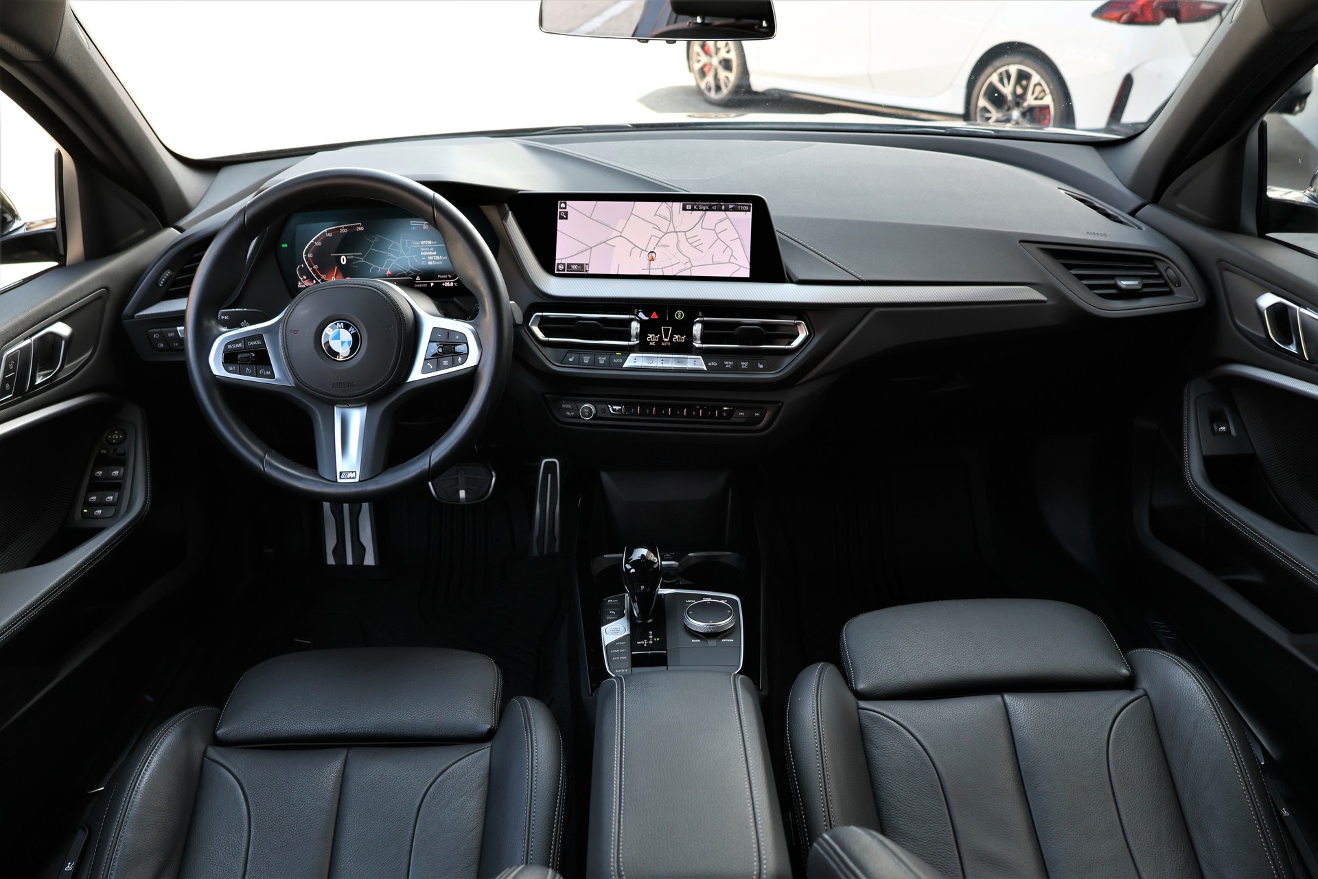 BMW 120d xDrive Steptronic M Sport (CH)-image-14