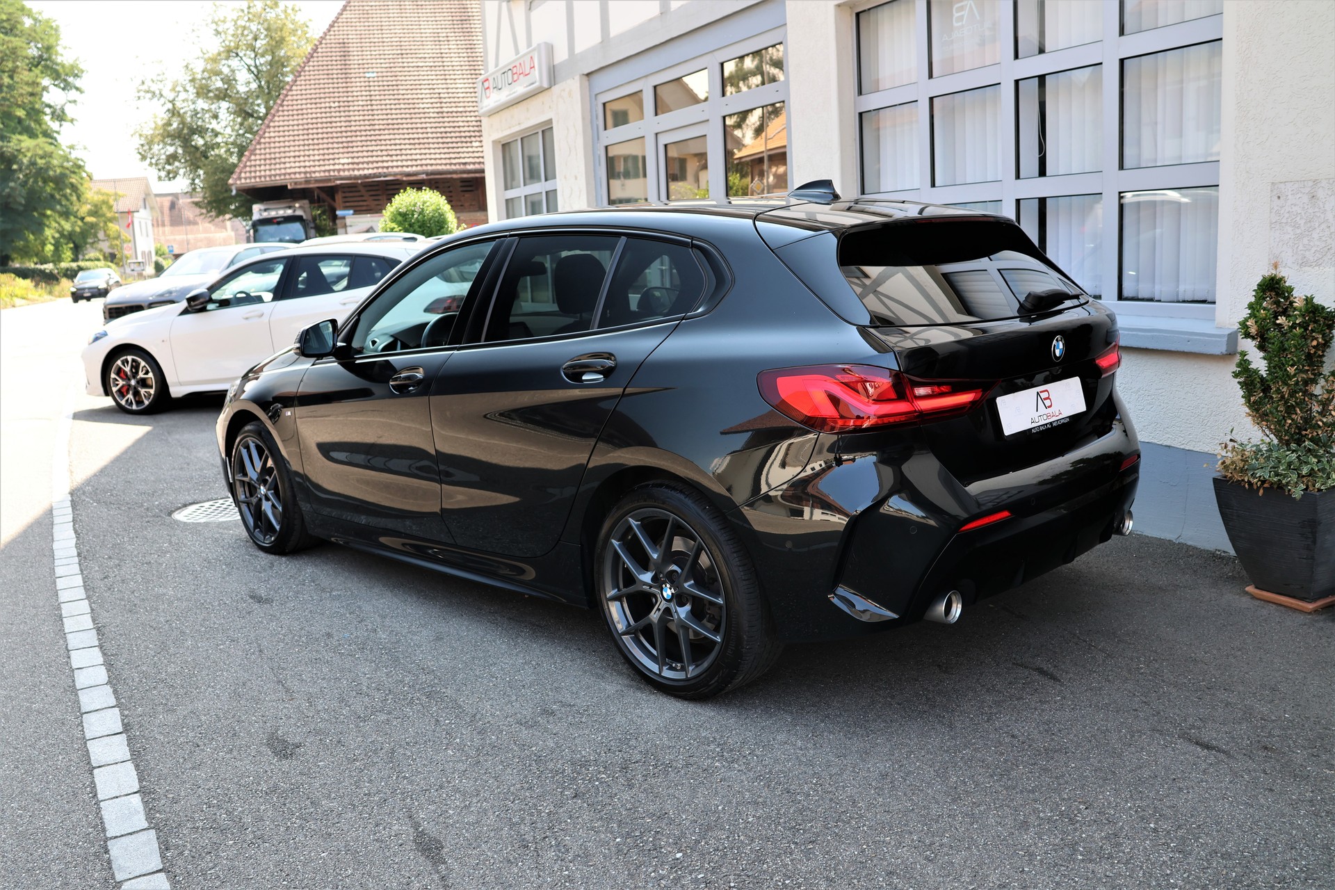 BMW 120d xDrive Steptronic M Sport (CH)-image-6