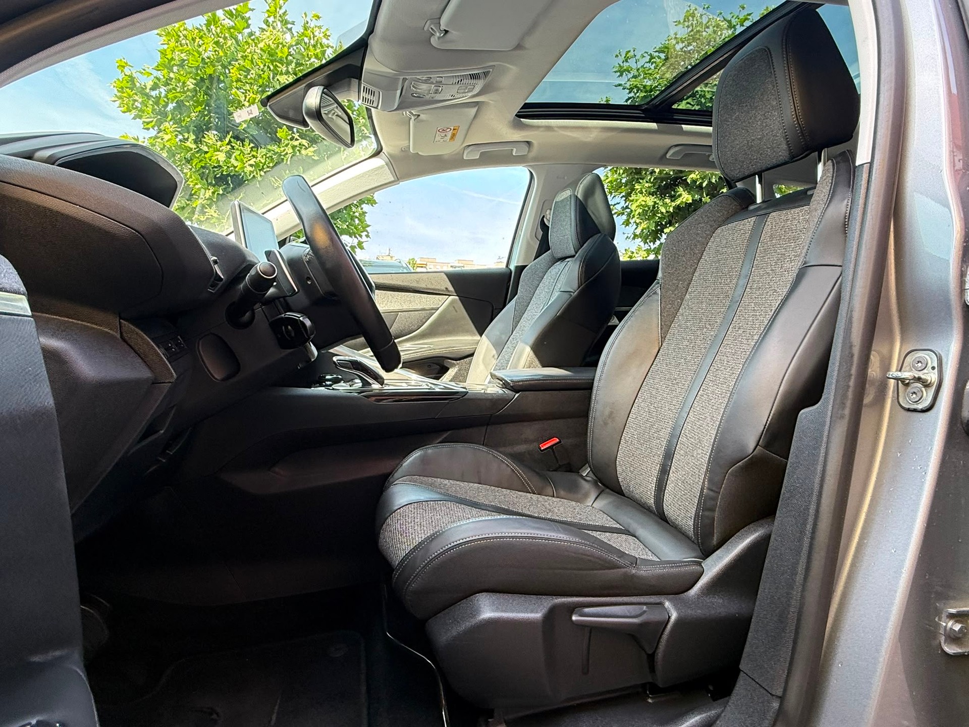 PEUGEOT 3008 1.6 BlueHDi Active EAT-image-10