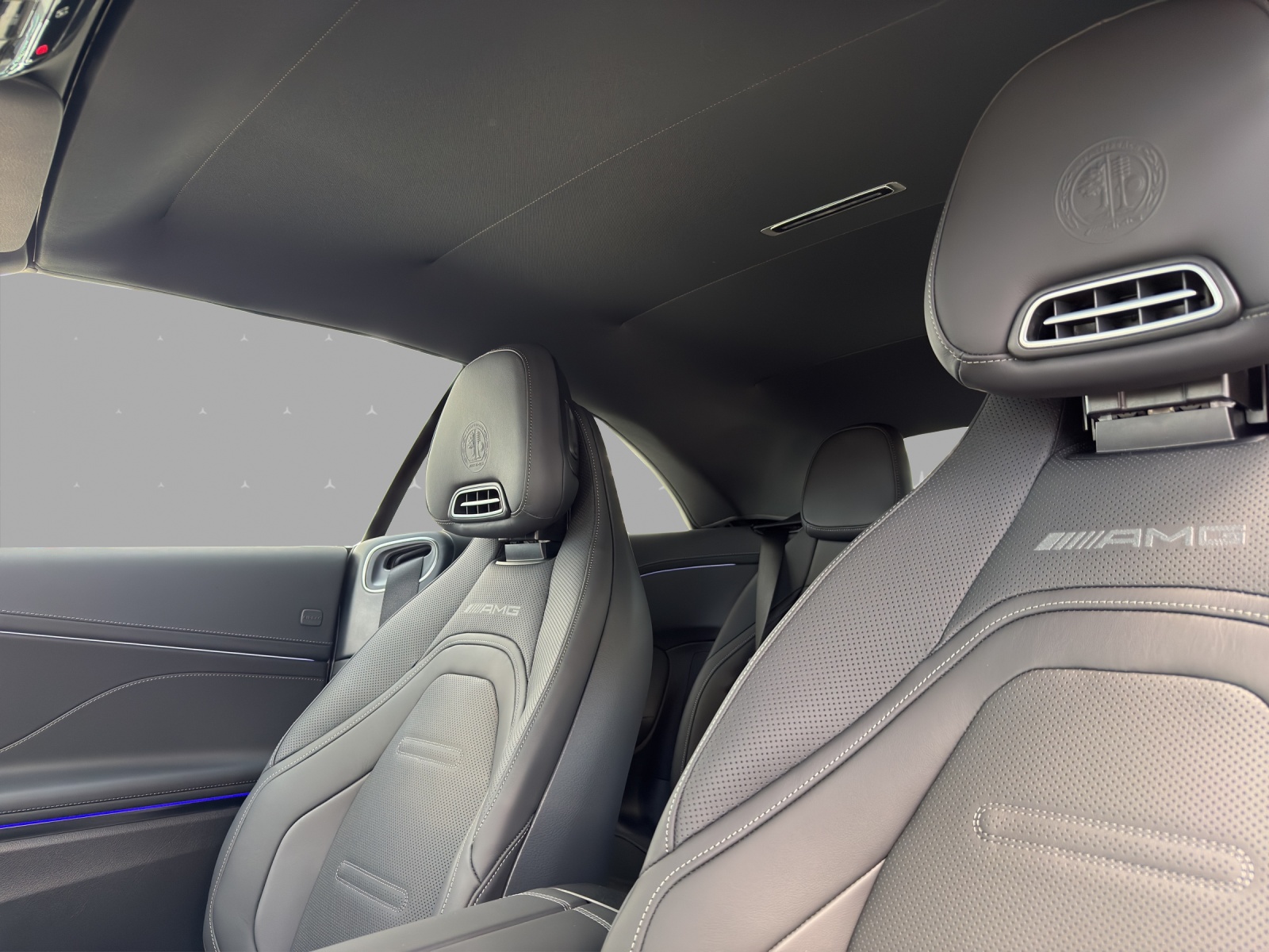 MERCEDES-BENZ CLE AMG 53 Cabrio 4Matic+ 9G-Tronic-image-8