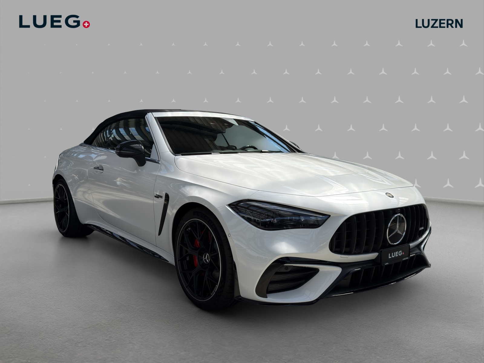 MERCEDES-BENZ CLE AMG 53 Cabrio 4Matic+ 9G-Tronic-image-4